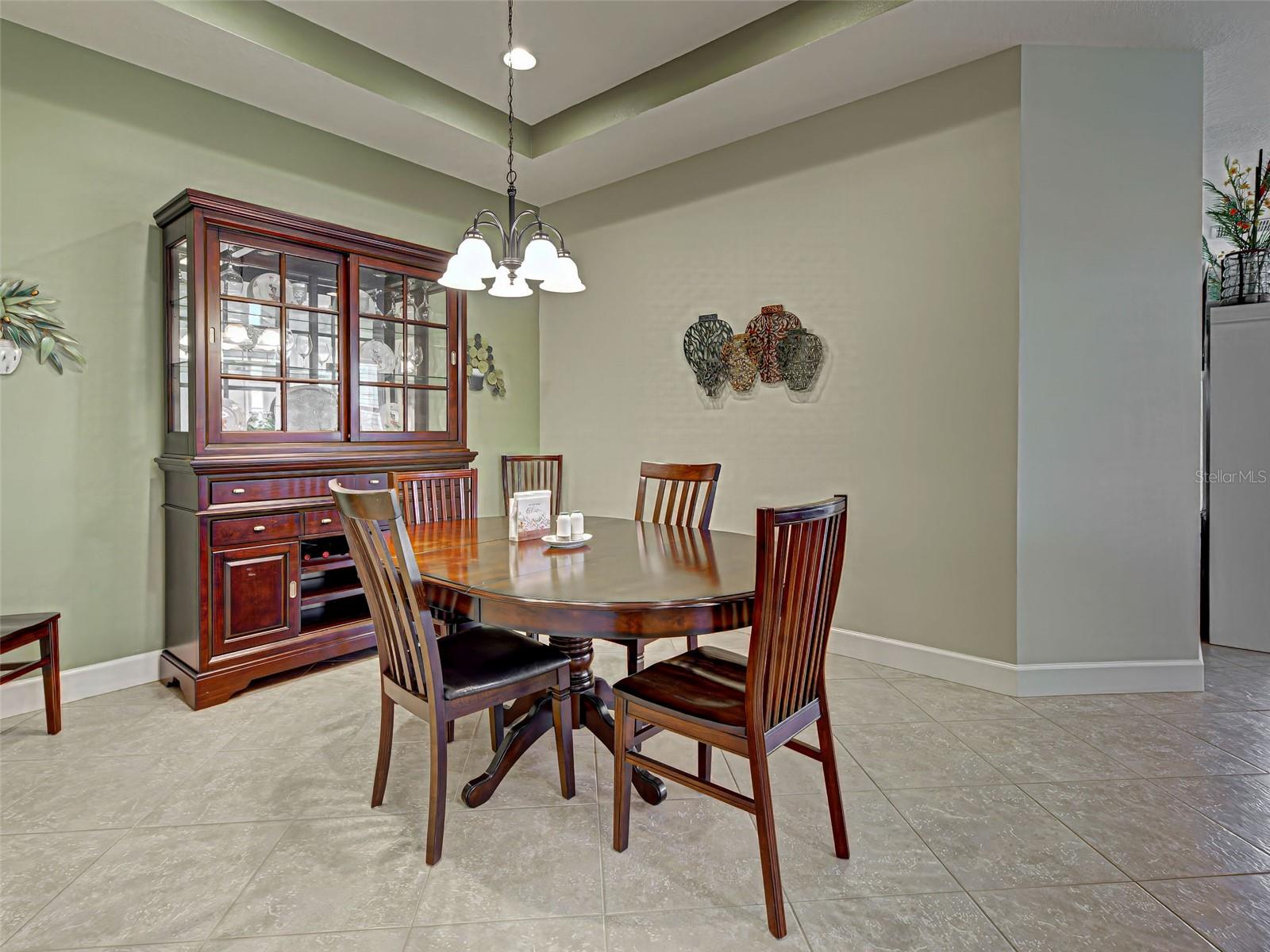 275 Capulet Dr Property Photo 26
