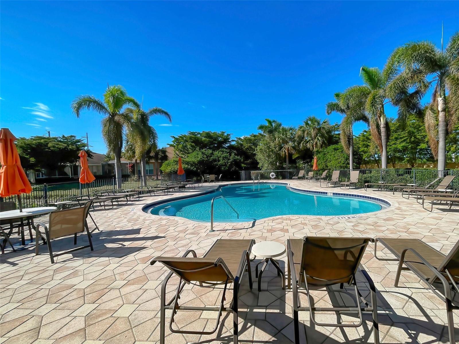 275 Capulet Dr Property Photo 49