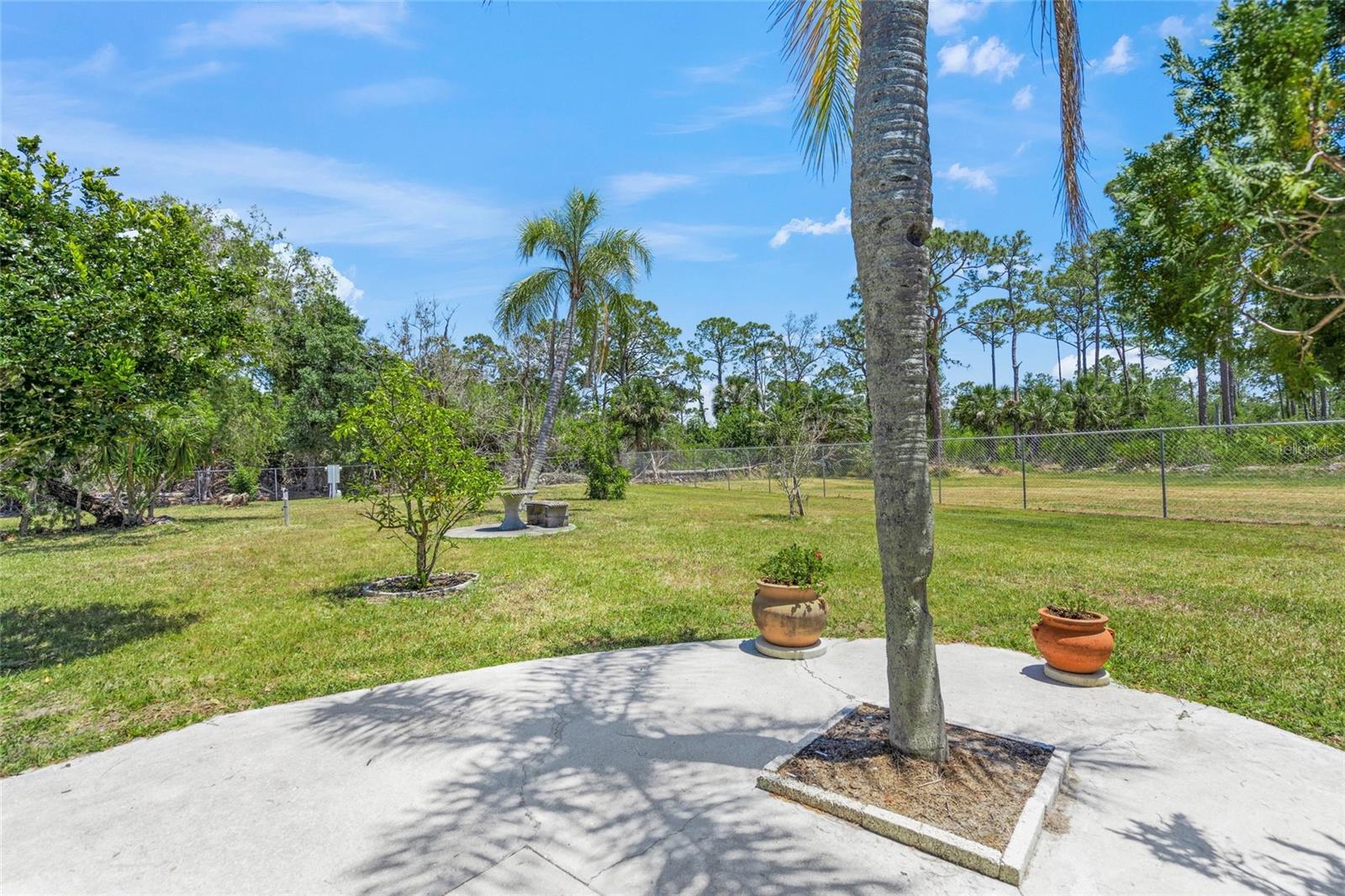 925 Iglesia Dr Property Photo 25