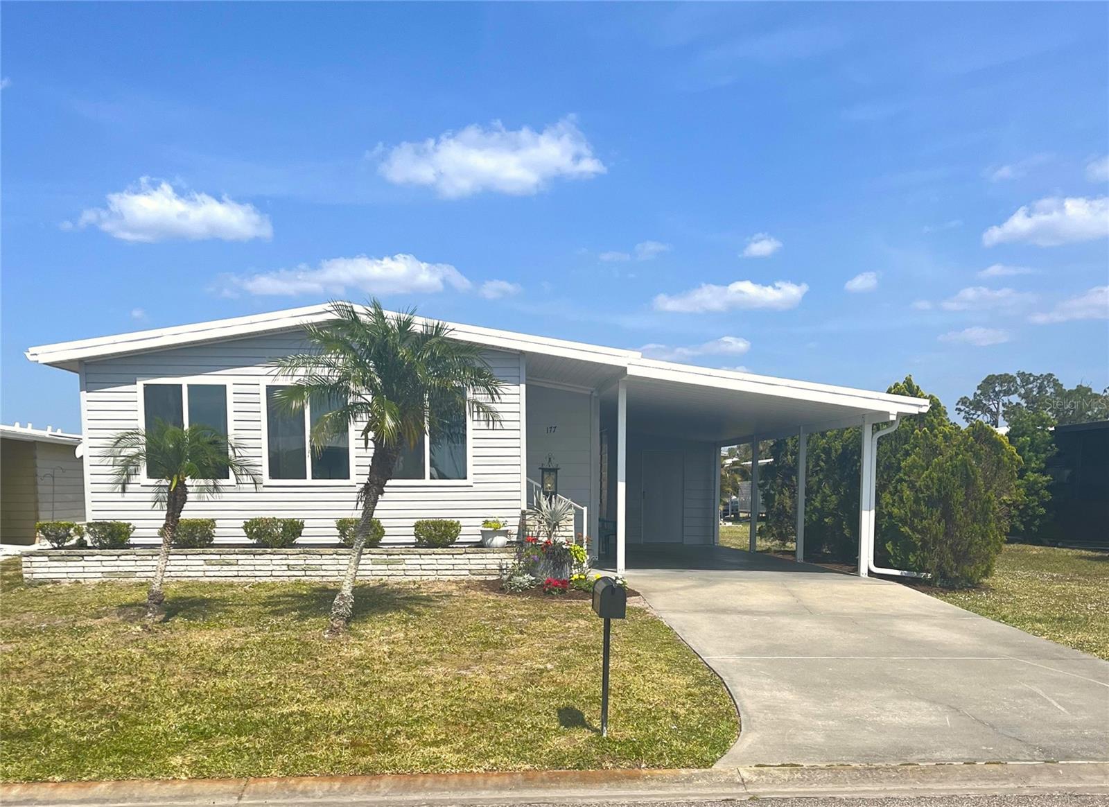 177 Palm Harbor Dr Property Photo