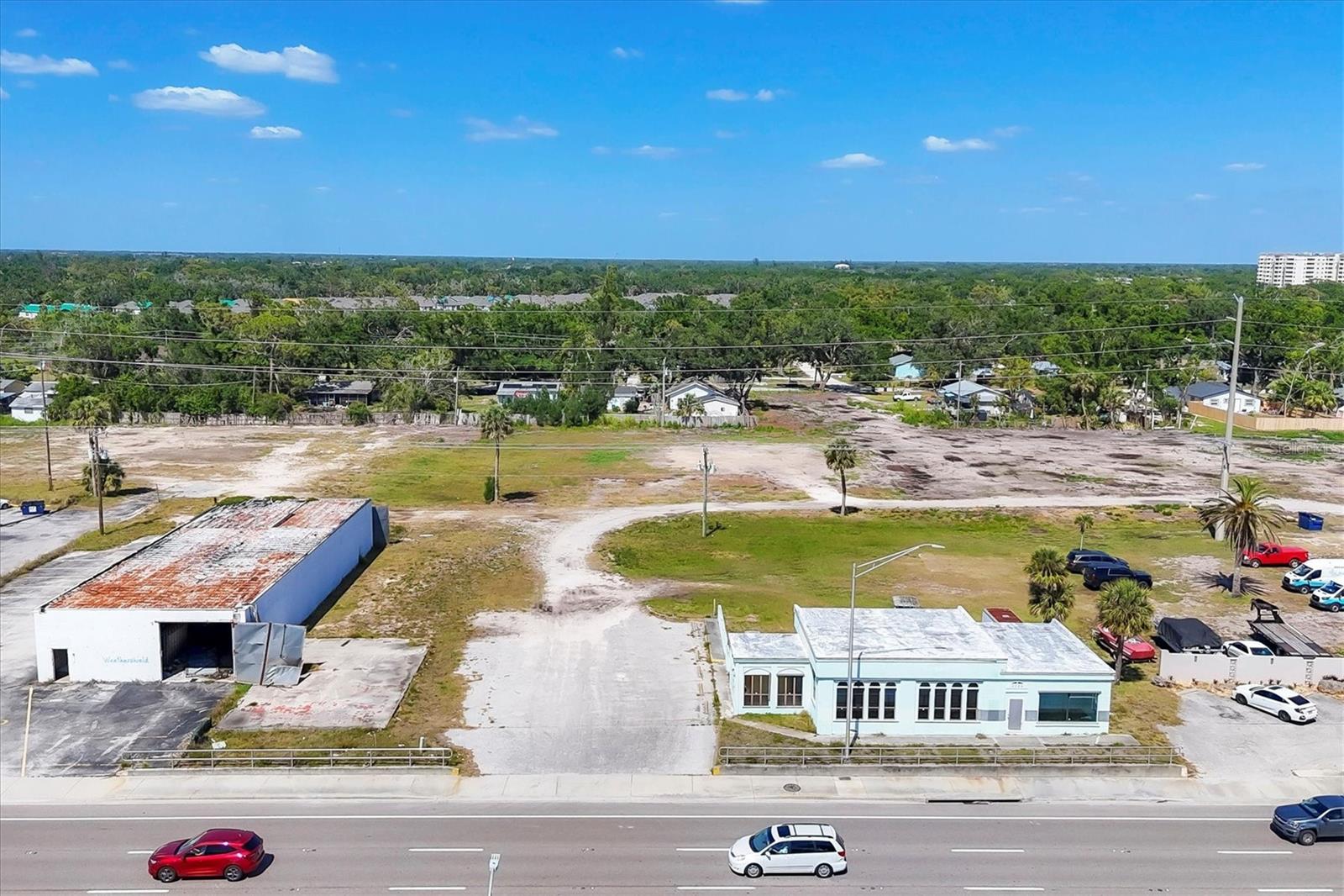 2225 S Tamiami Tr S Property Photo 10