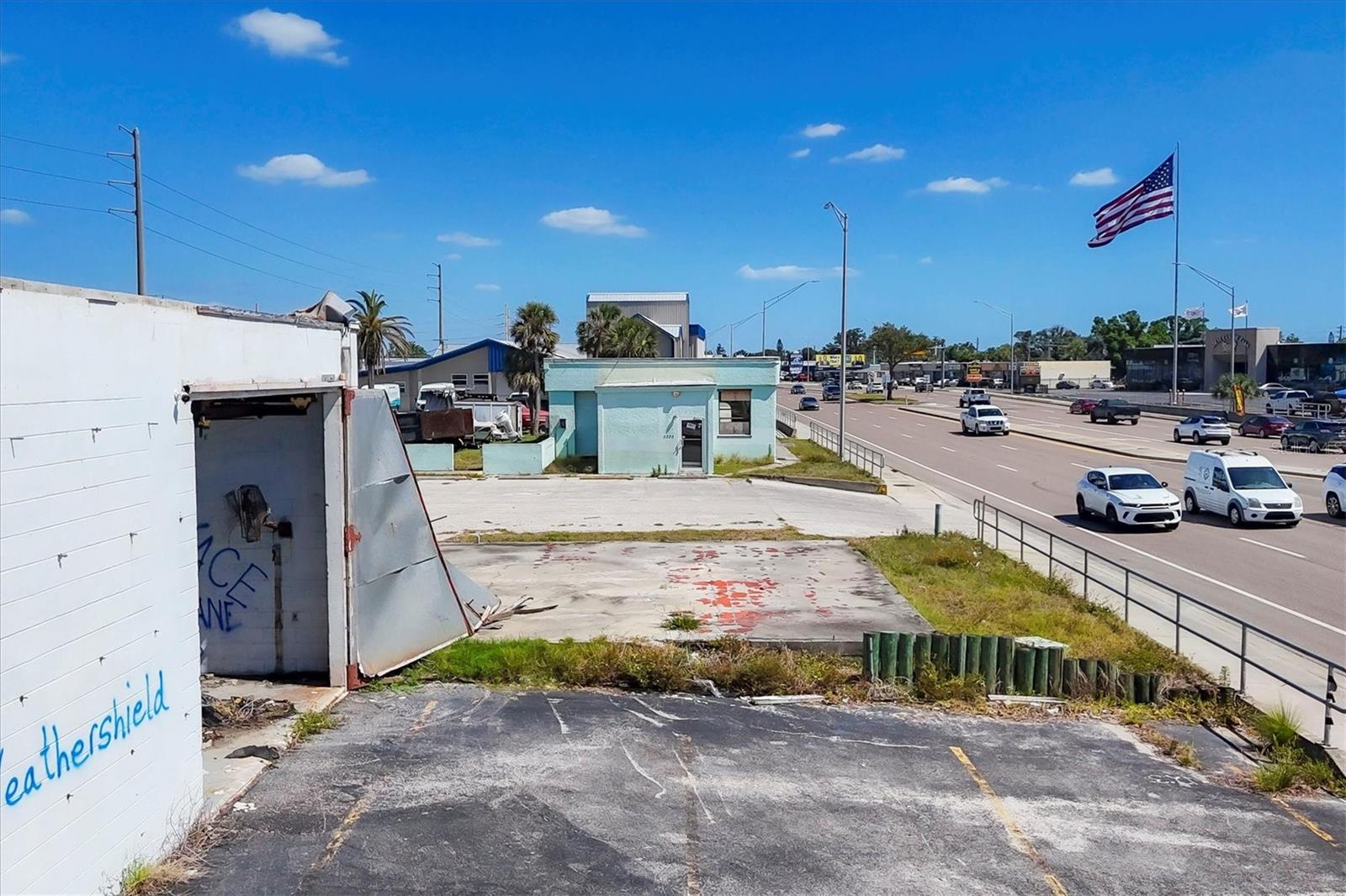 2225 S Tamiami Tr S Property Photo 23