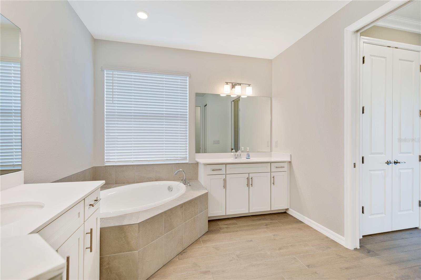 12584 Wellen Golf St Property Photo 20
