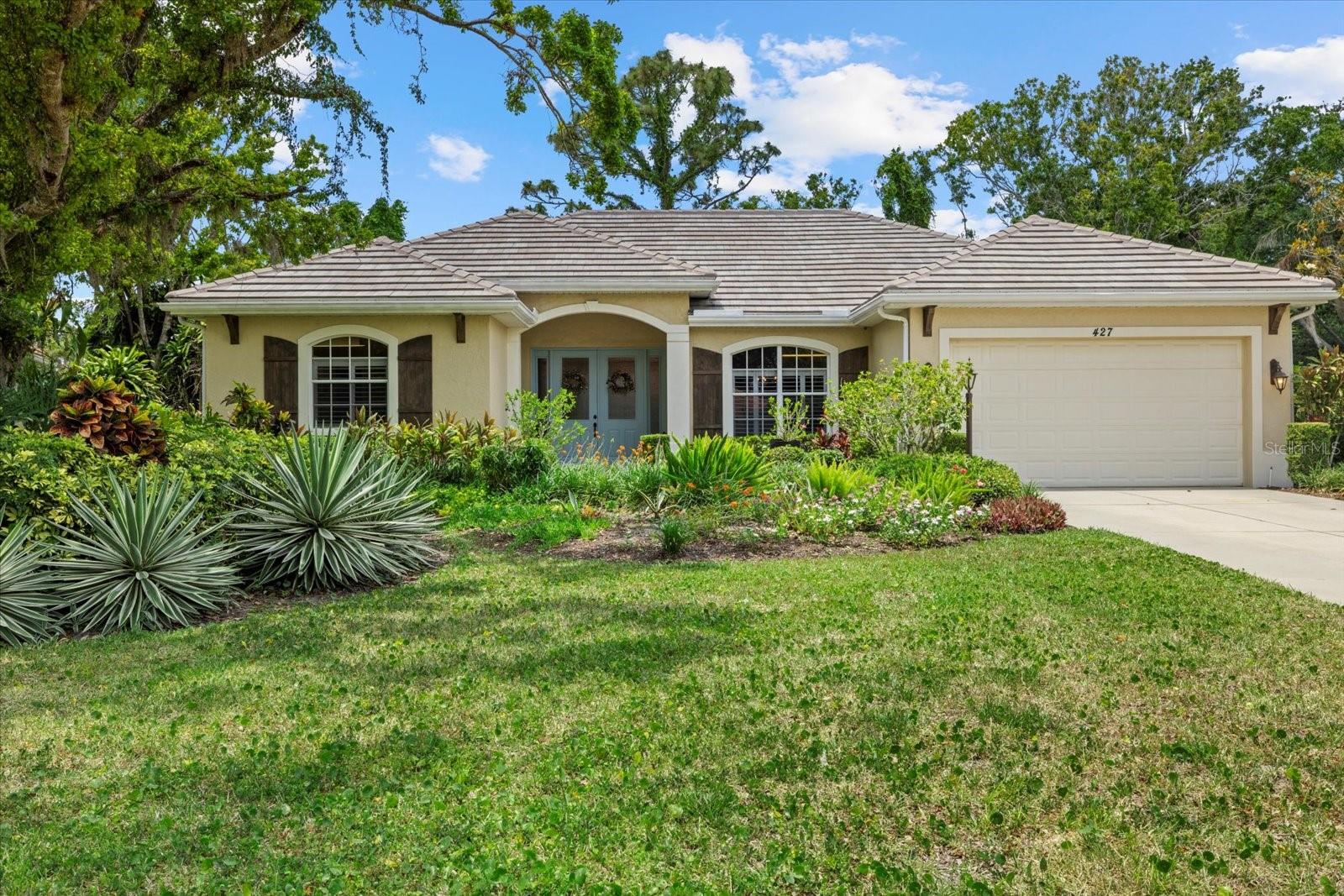 427 Autumn Chase Dr Property Photo