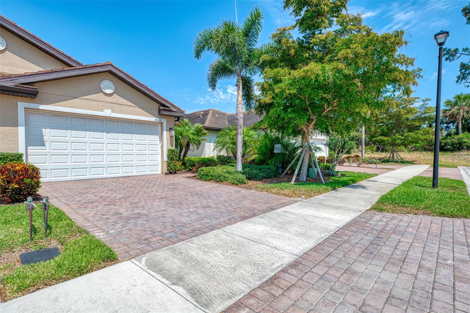 20636 Swallowtail Ct Property Photo 7