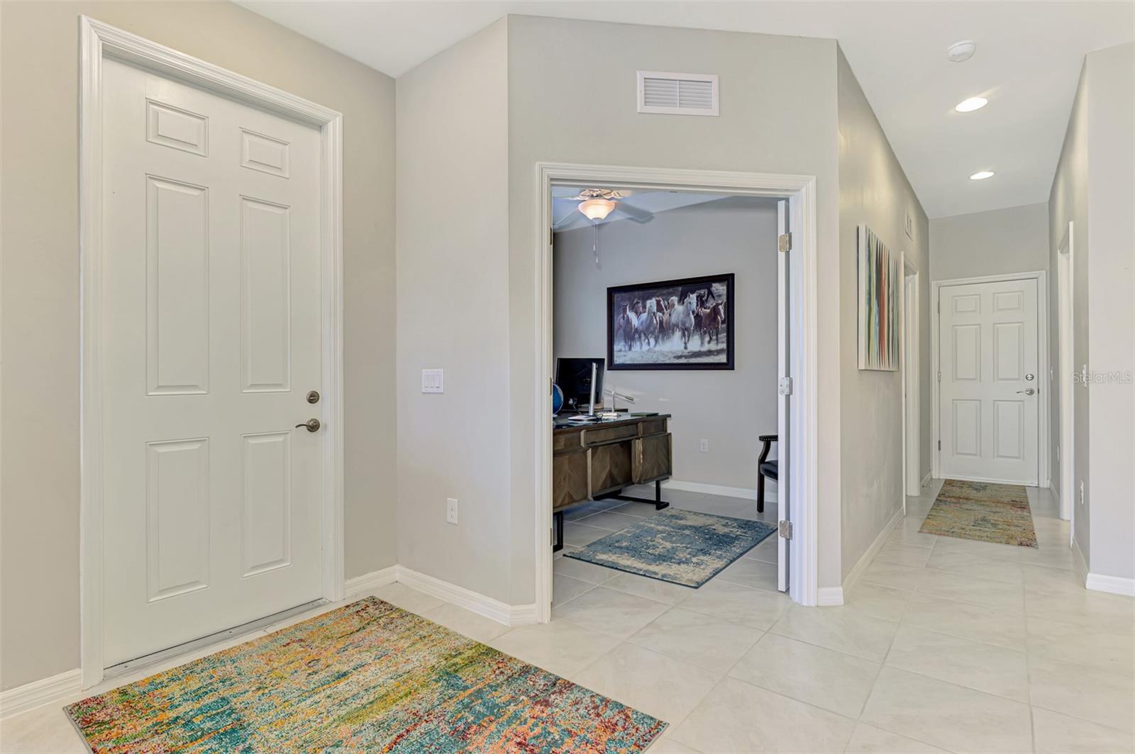 20636 Swallowtail Ct Property Photo 11