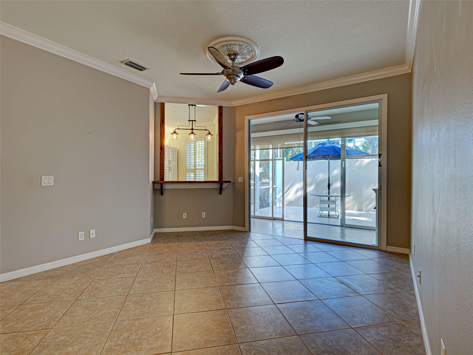912 Barclay Ct Property Photo 15