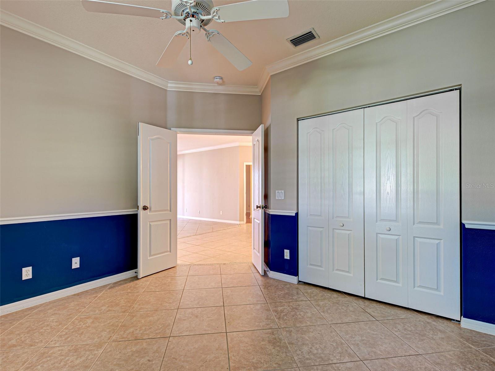 912 Barclay Ct Property Photo 31