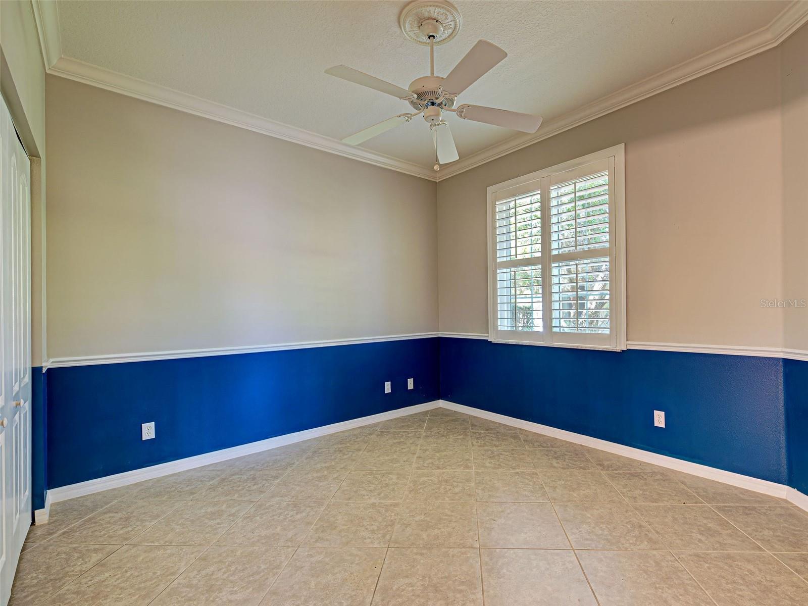 912 Barclay Ct Property Photo 32
