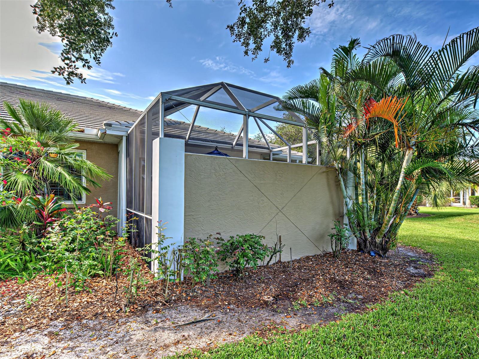 912 Barclay Ct Property Photo 45