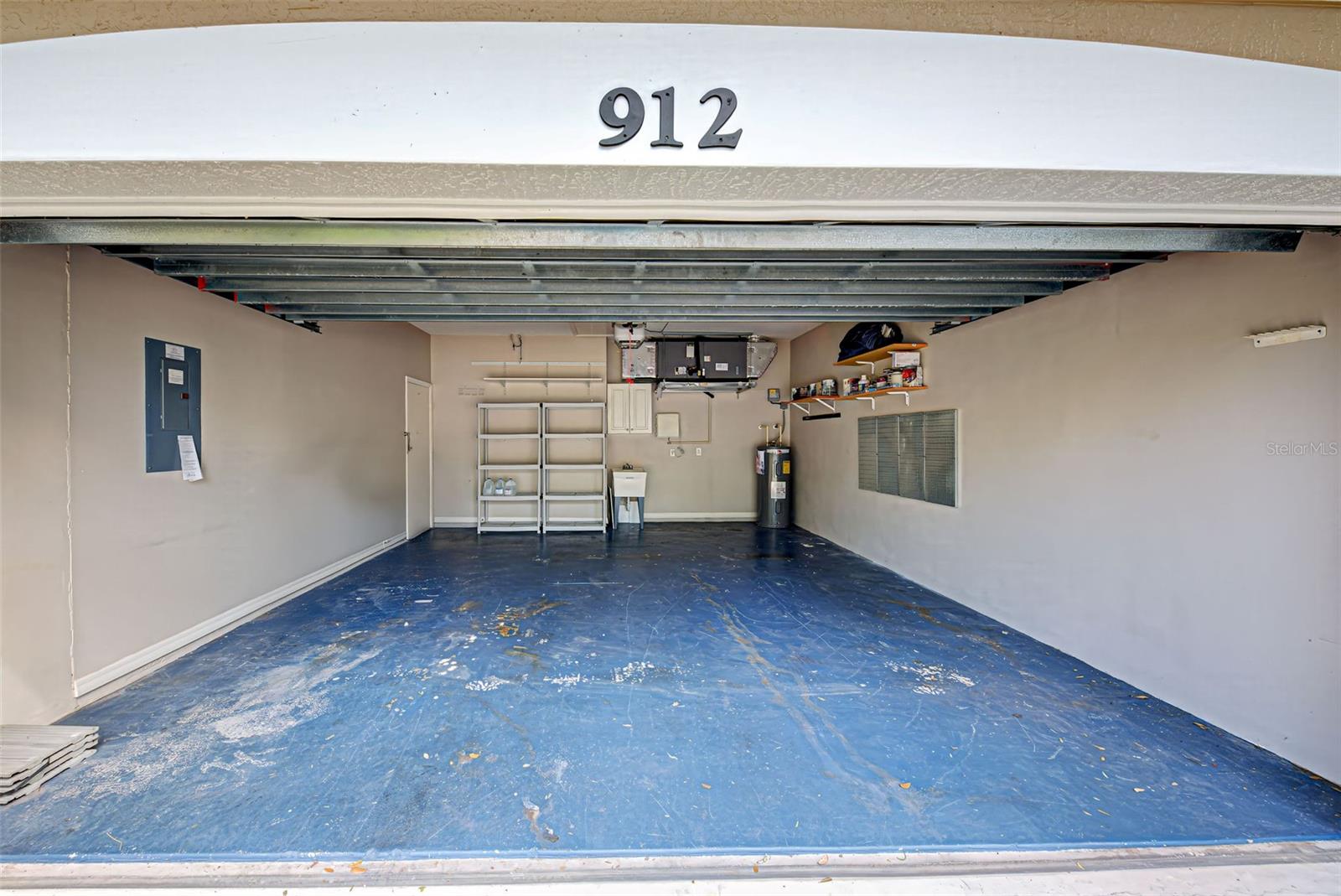 912 Barclay Ct Property Photo 48