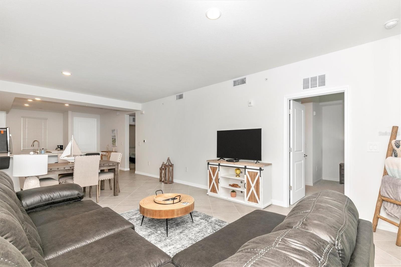17565 Opal Sand Dr #305 Property Photo 18
