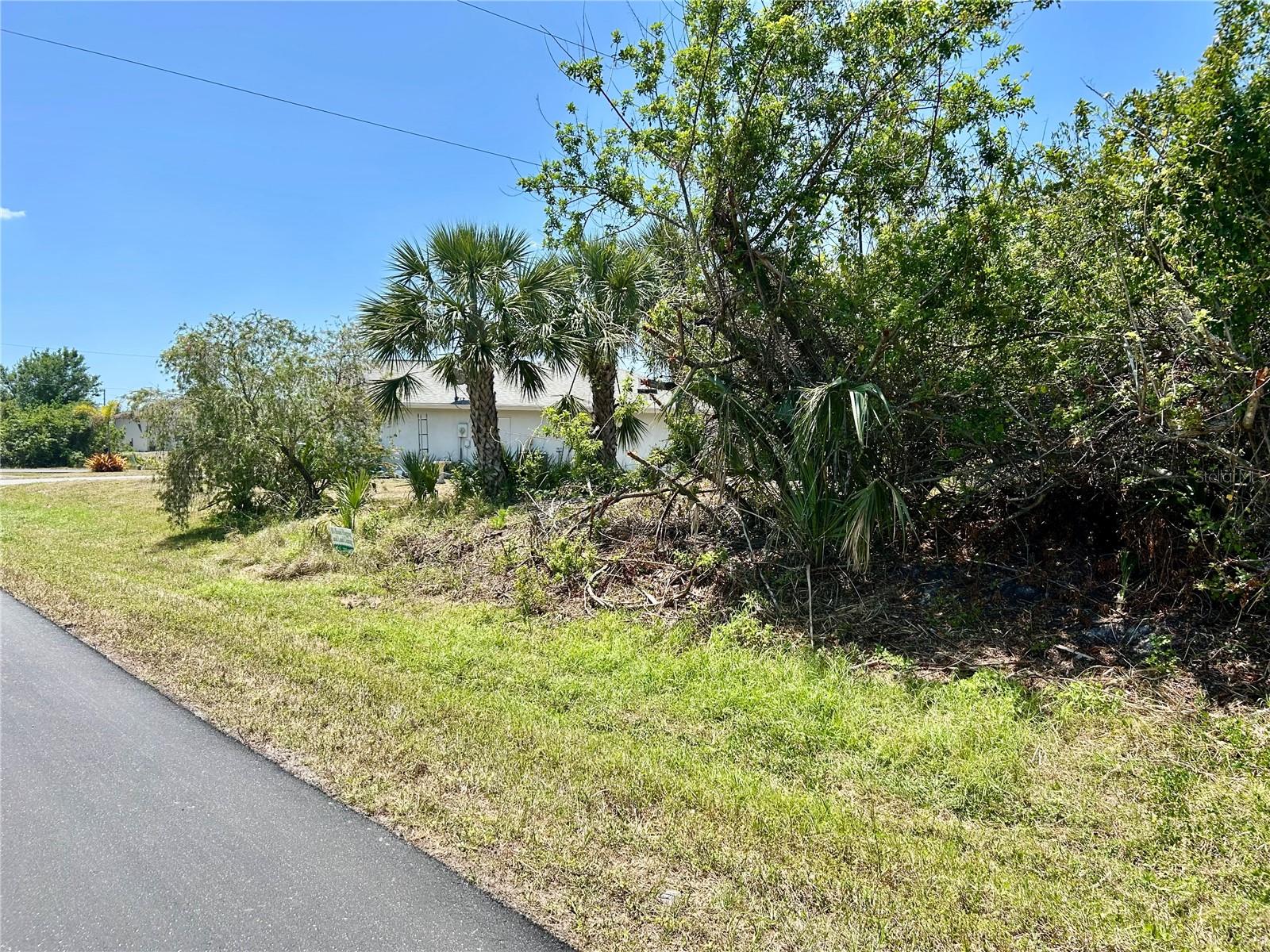 6223 Mcallen St Property Photo 2