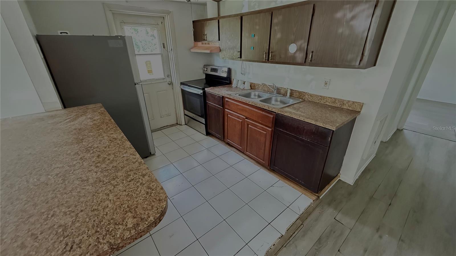 620 Winham St Property Photo 15