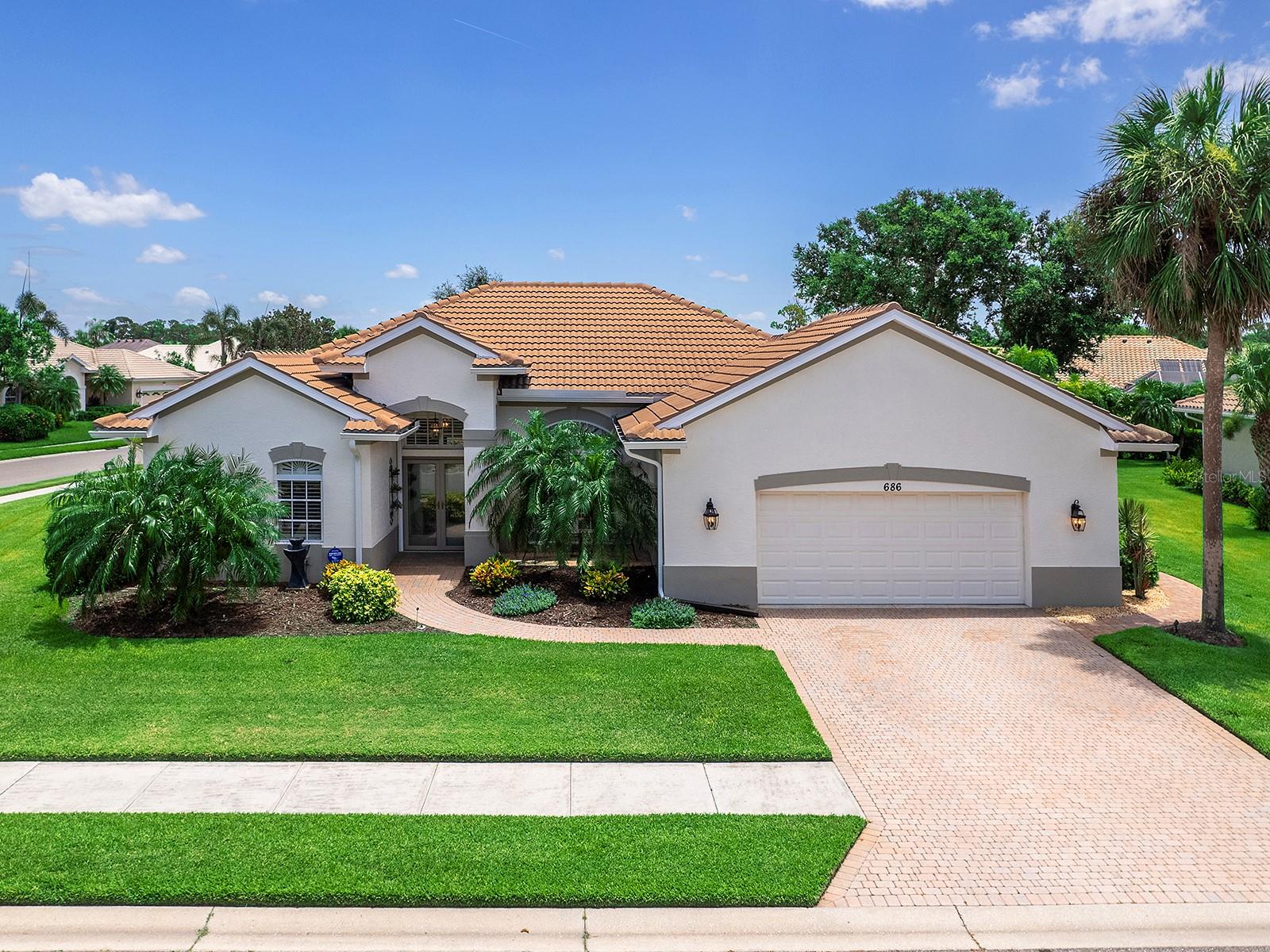 686 SAWGRASS BRIDGE RD Property Photo 1