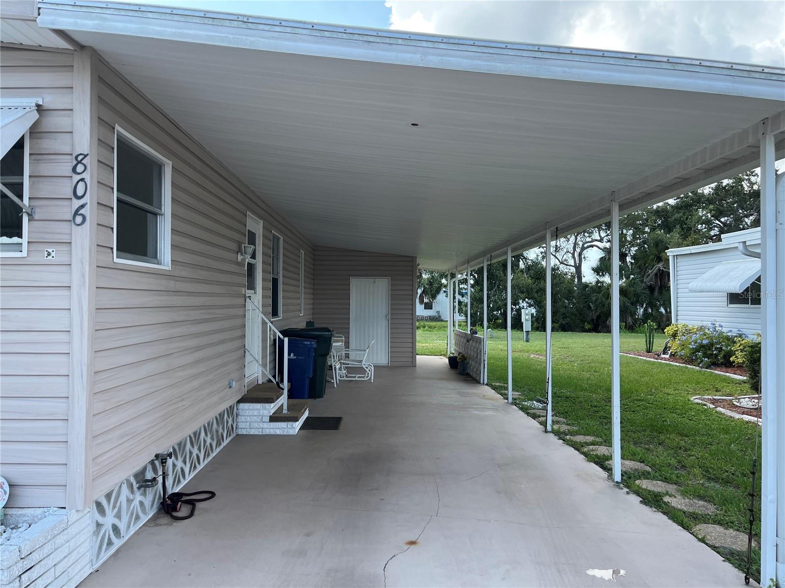 806 Jolanda Cir Property Photo 7