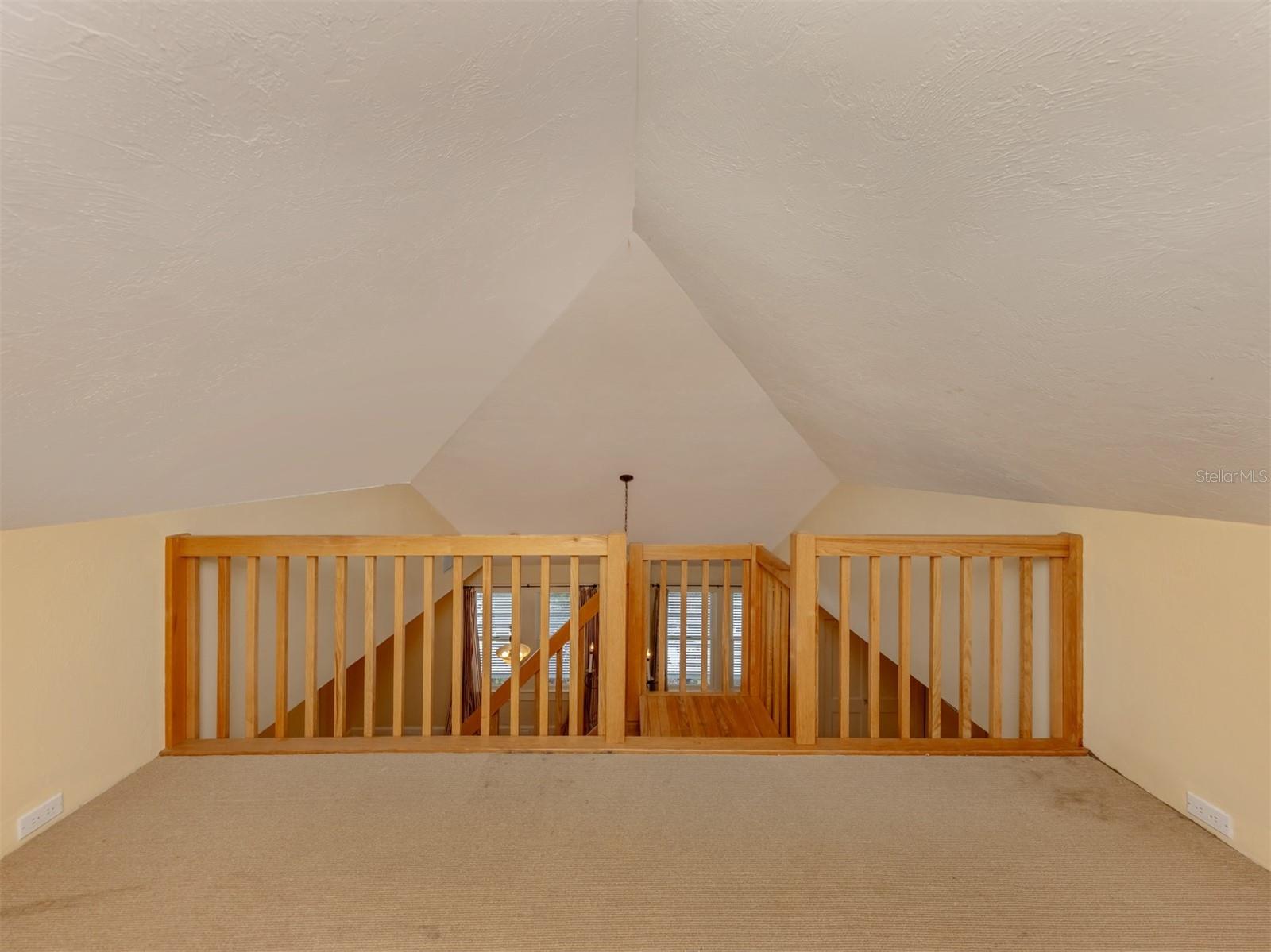 726 Eagle Point Dr Property Photo 10