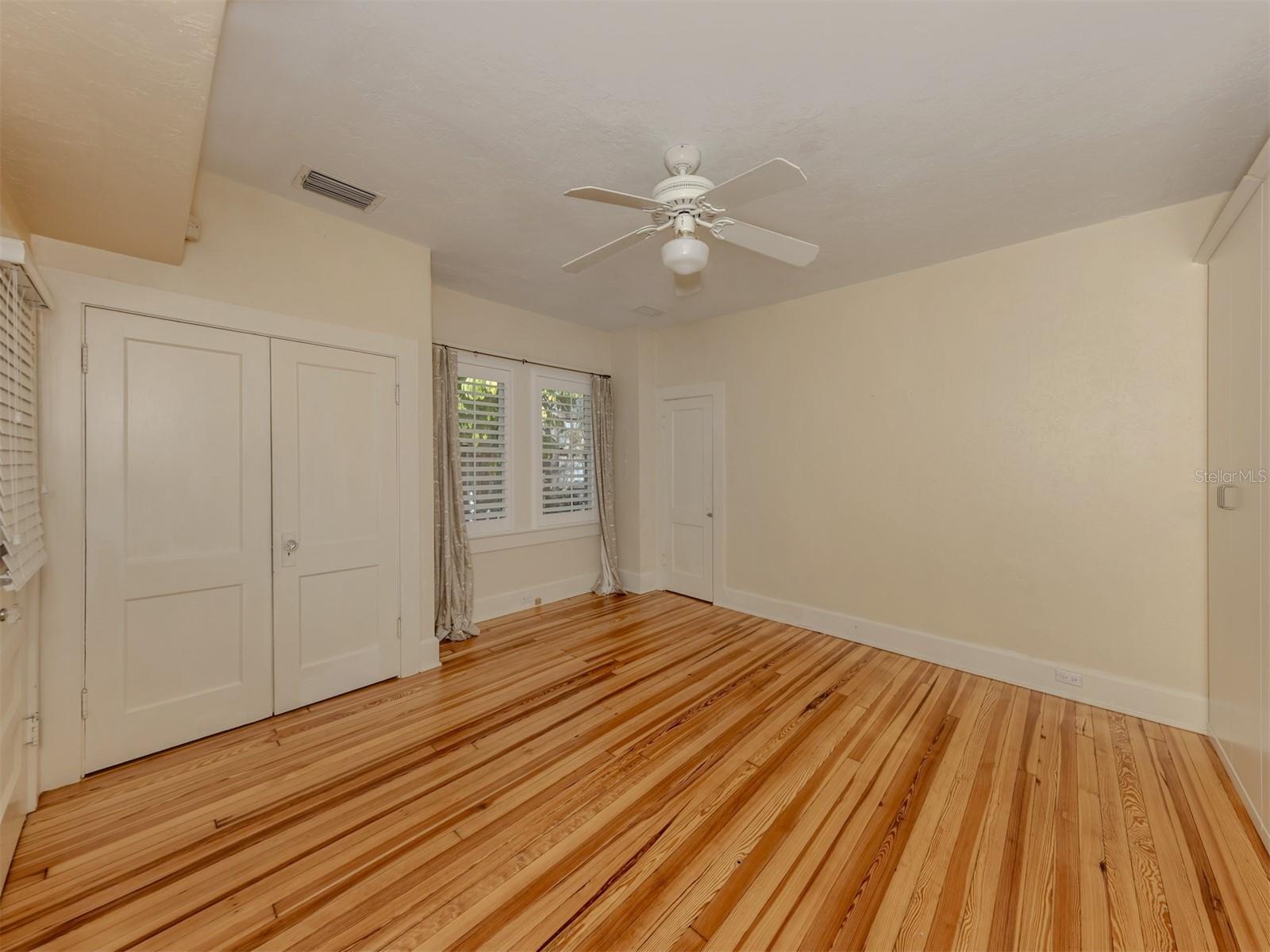 726 Eagle Point Dr Property Photo 22