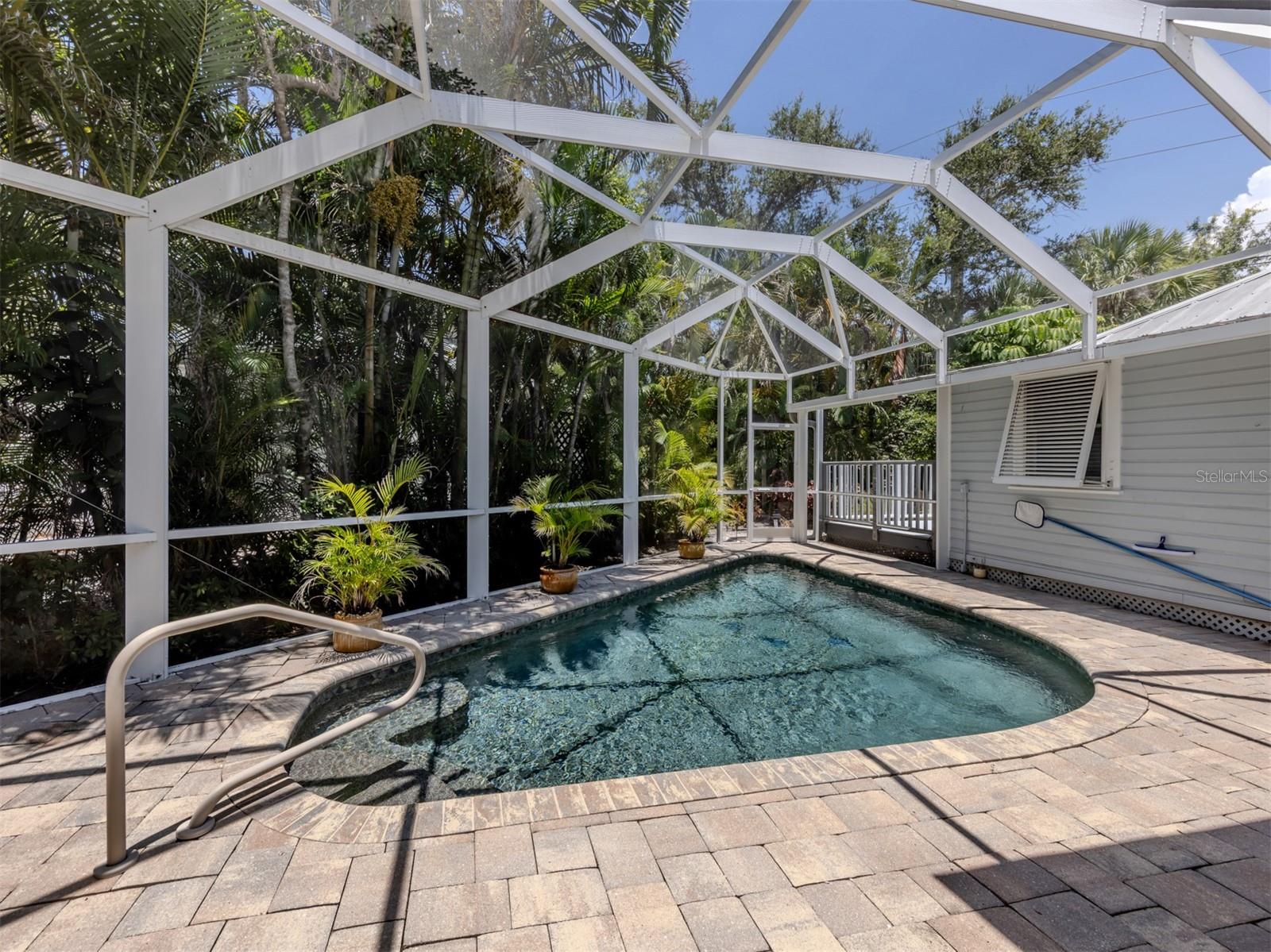 726 Eagle Point Dr Property Photo 30