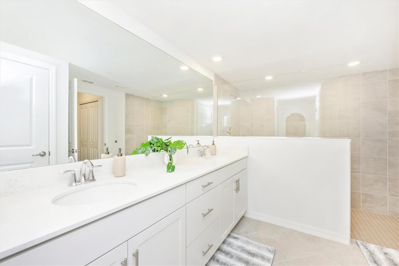 12620 Radiance Ct #101 Property Photo 32