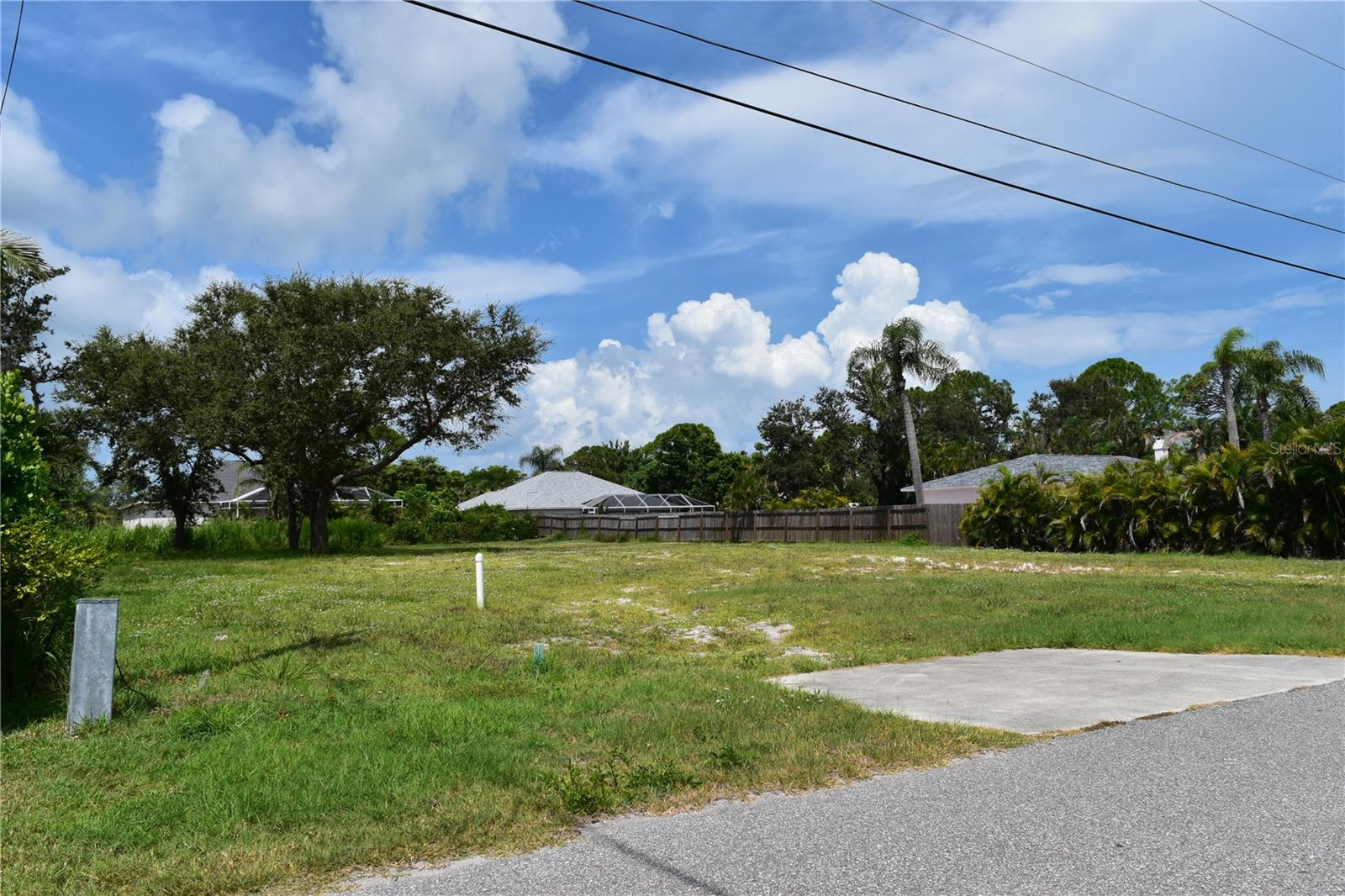 2450 Alamander Ave Property Photo 16