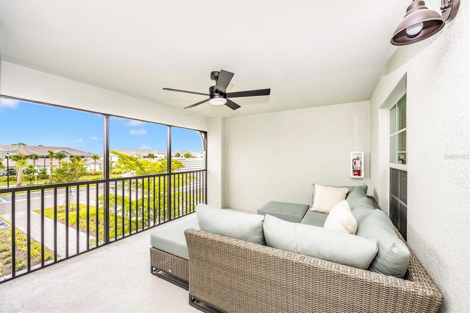 17470 Opal Sand Dr #205 Property Photo 3