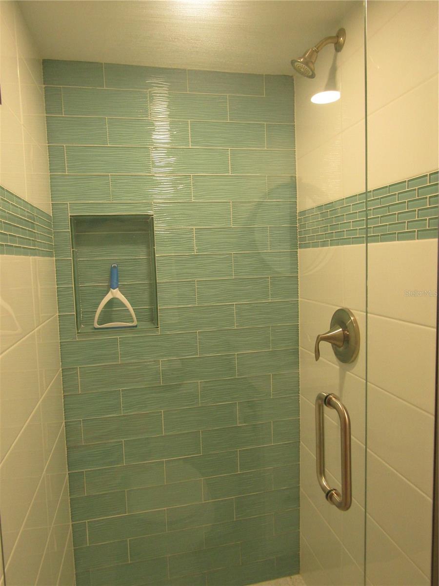 999 Inlet Cir #b104 Property Photo 12