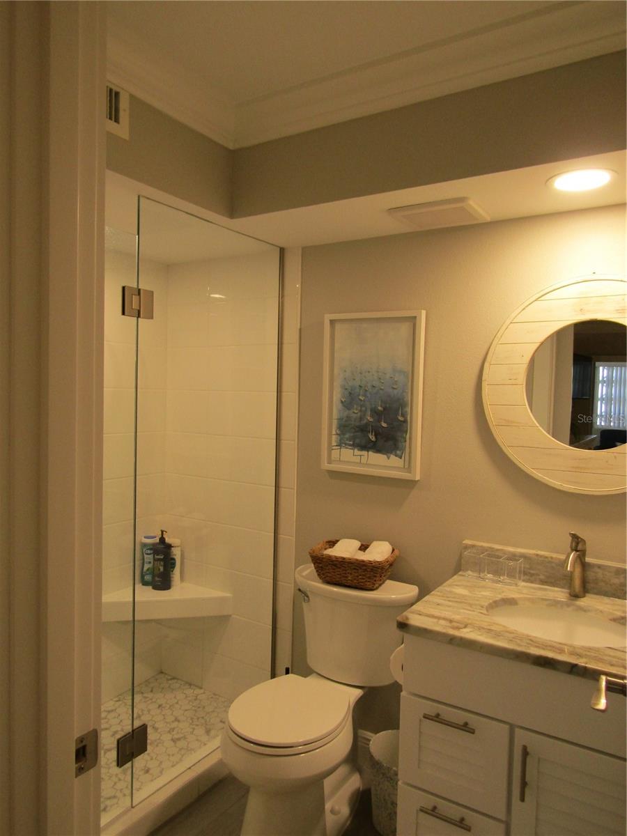 999 Inlet Cir #b104 Property Photo 15