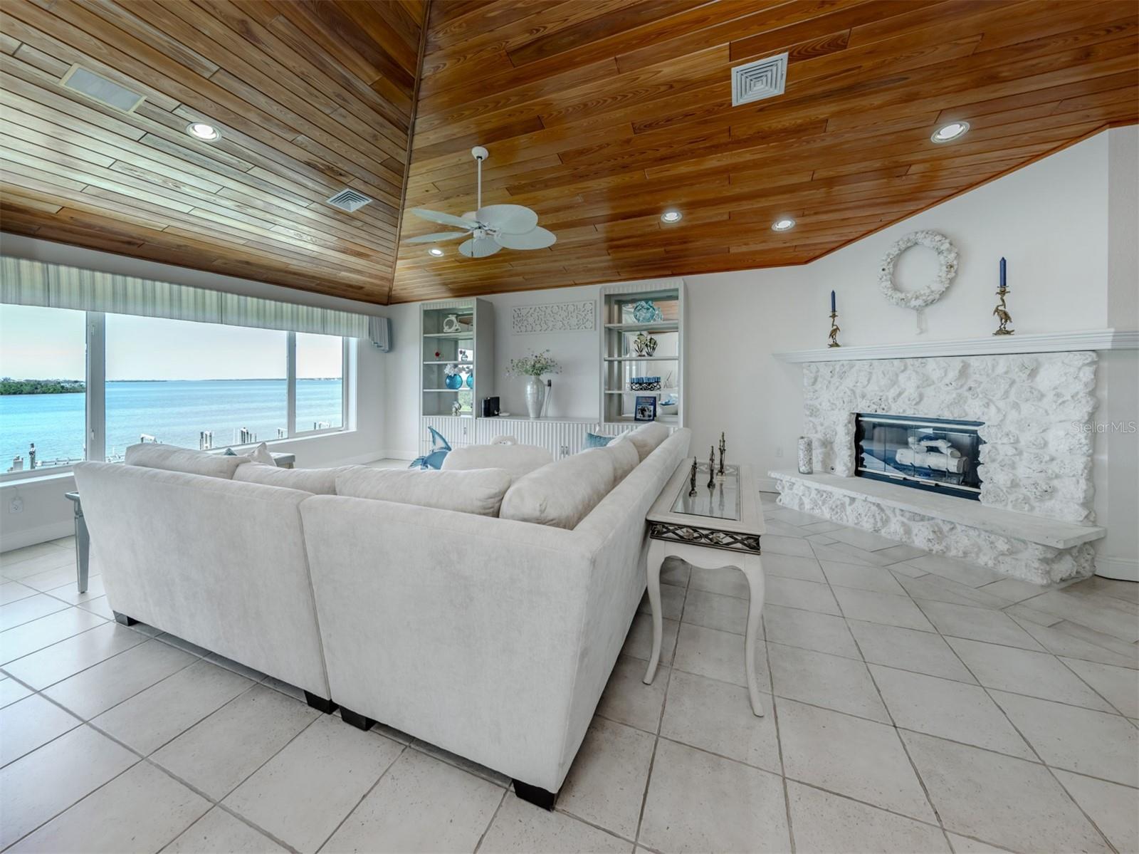 1400 Beach Rd #3 Property Photo 5