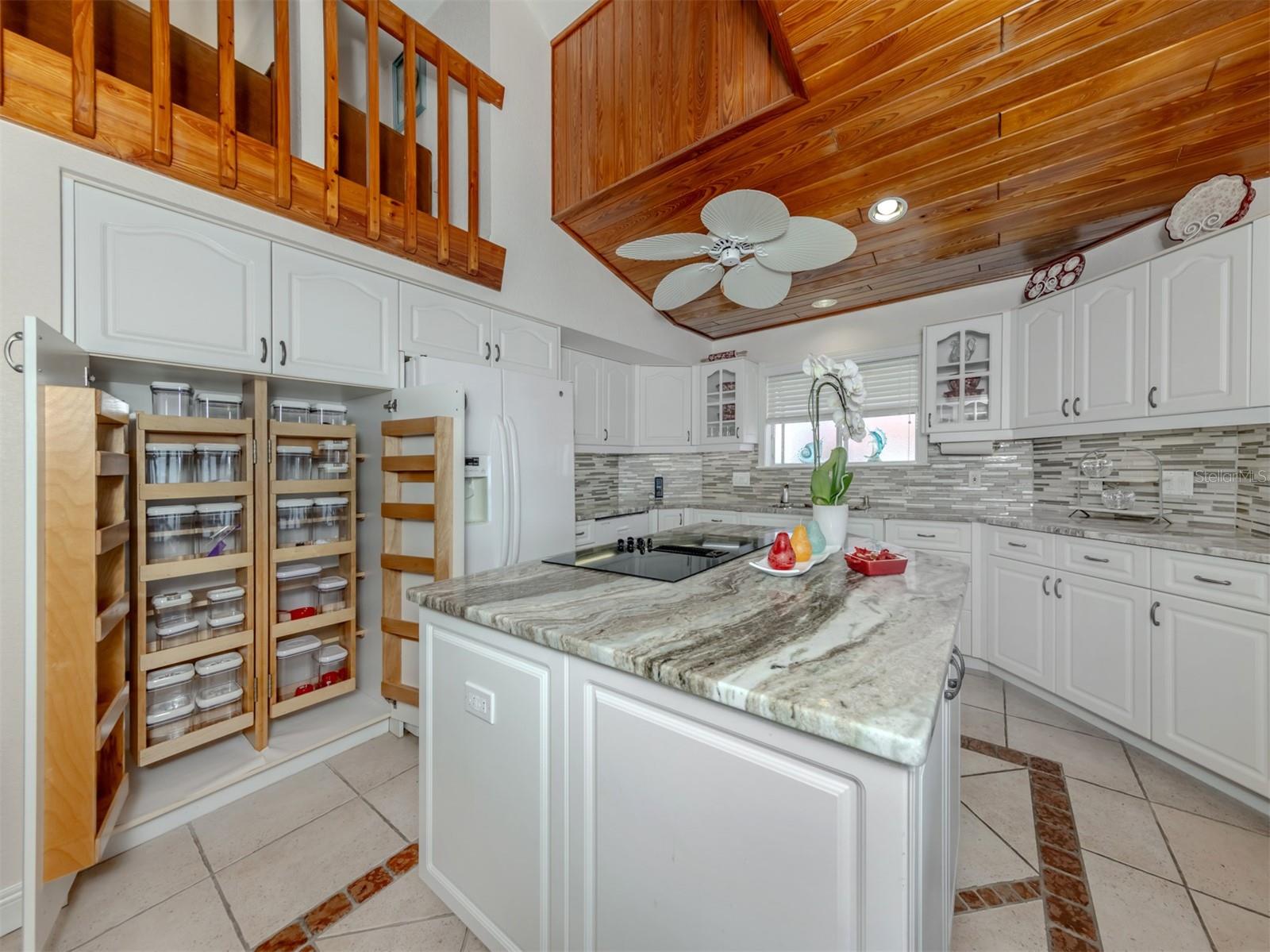 1400 Beach Rd #3 Property Photo 13