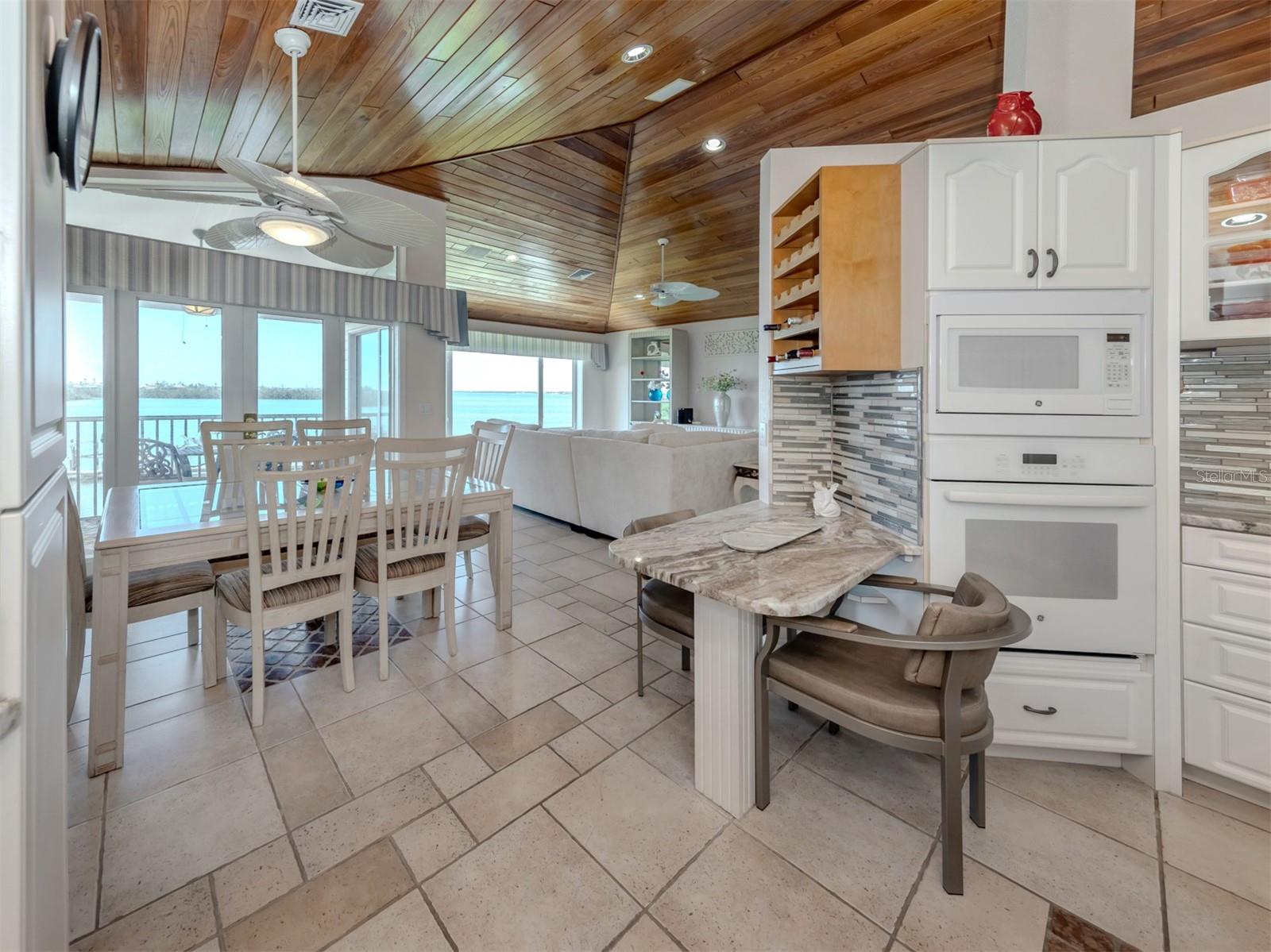 1400 Beach Rd #3 Property Photo 15