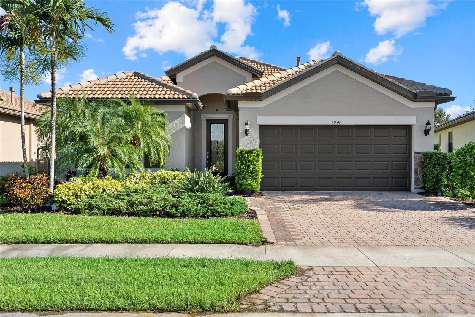 5946 CASPIAN TERN DR Property Photo 1