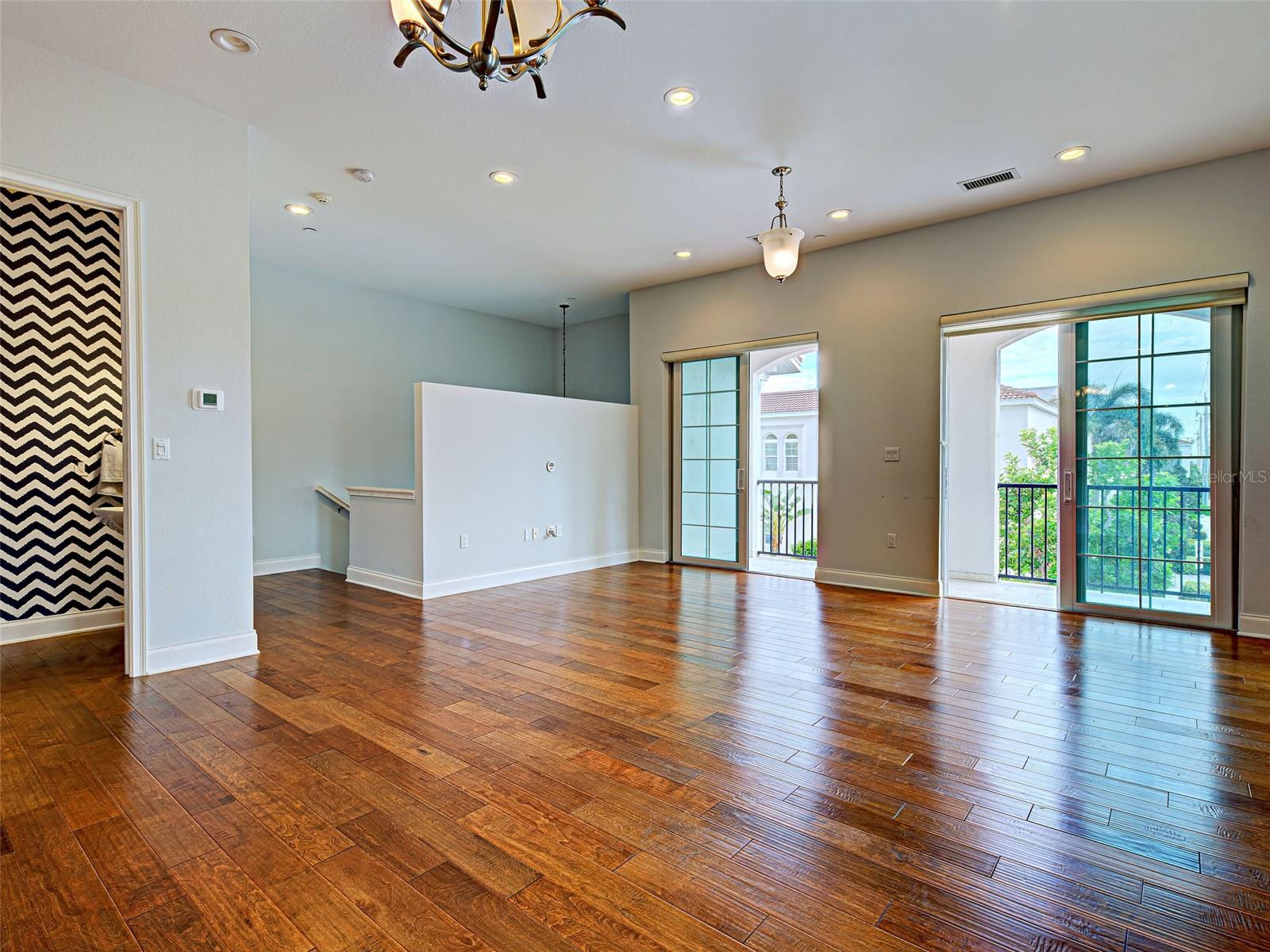 445 Nokomis Ave S #210 Property Photo 5