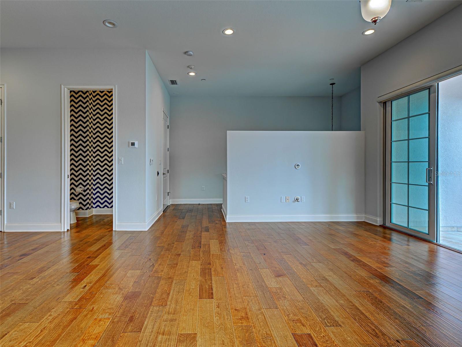 445 Nokomis Ave S #210 Property Photo 6