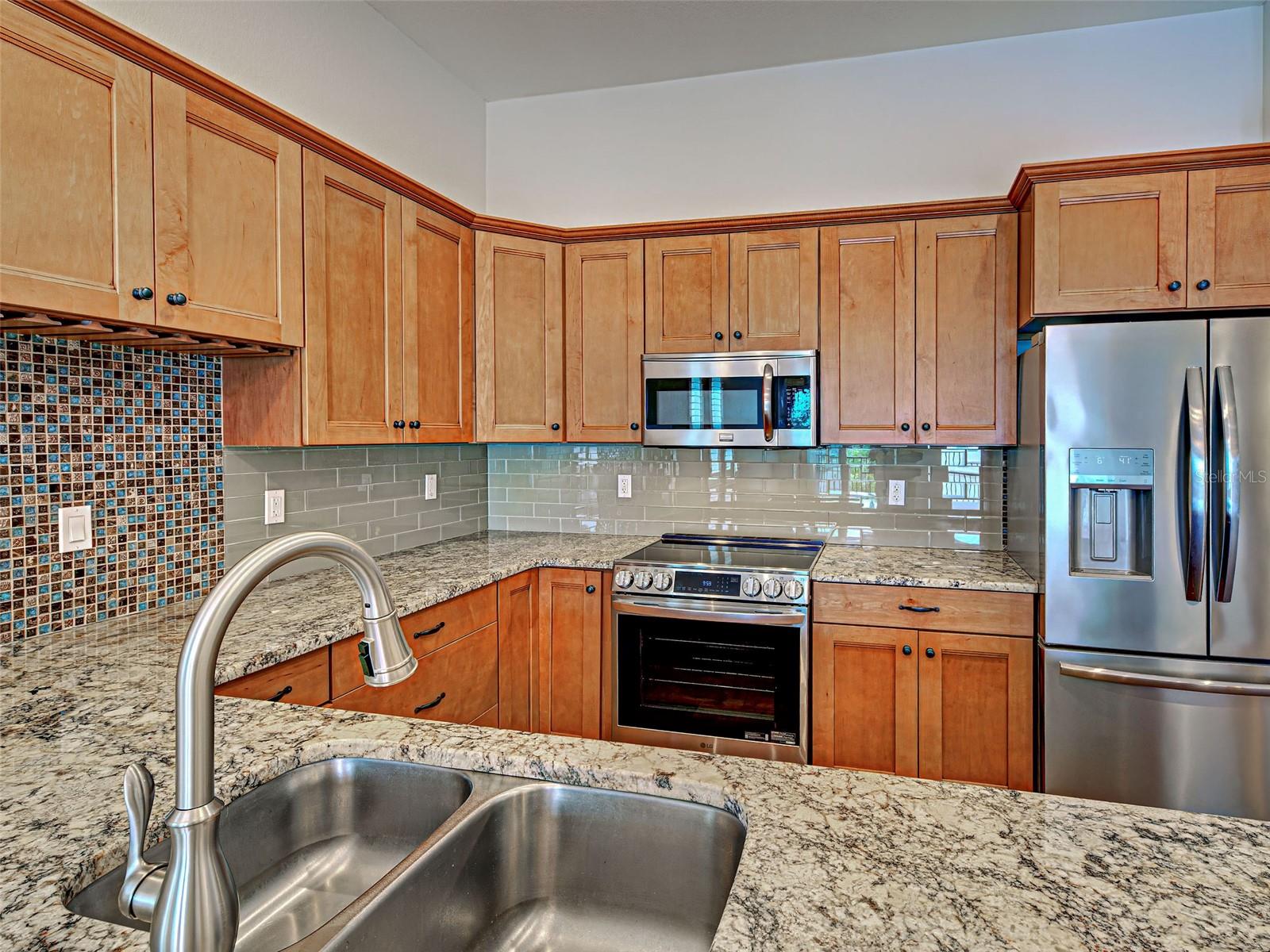 445 Nokomis Ave S #210 Property Photo 14
