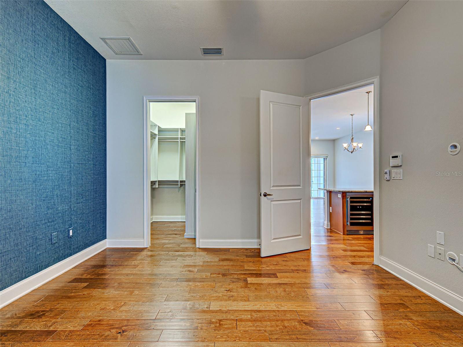 445 Nokomis Ave S #210 Property Photo 39
