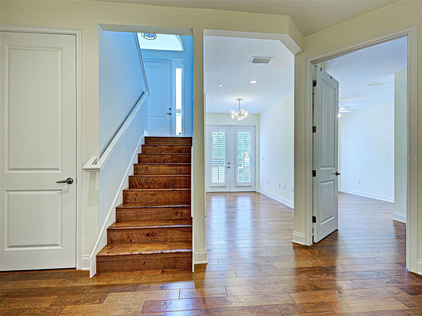 445 Nokomis Ave S #210 Property Photo 40