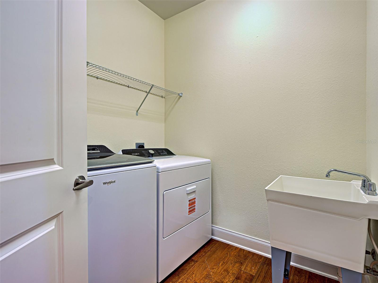 445 Nokomis Ave S #210 Property Photo 45
