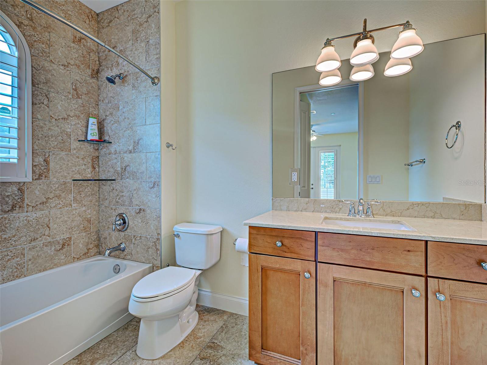 445 Nokomis Ave S #210 Property Photo 56