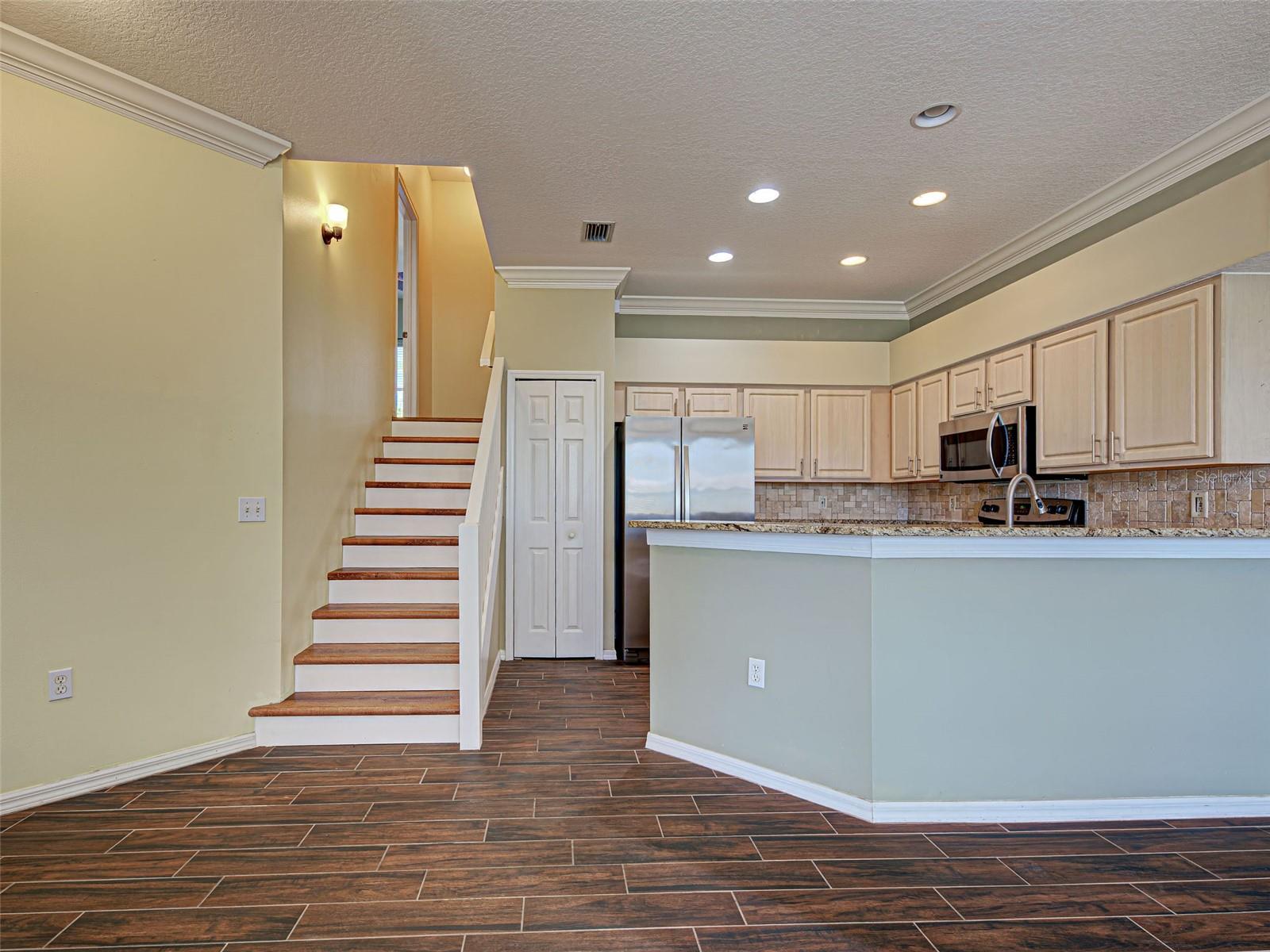 1801 Highland Rd Property Photo 17