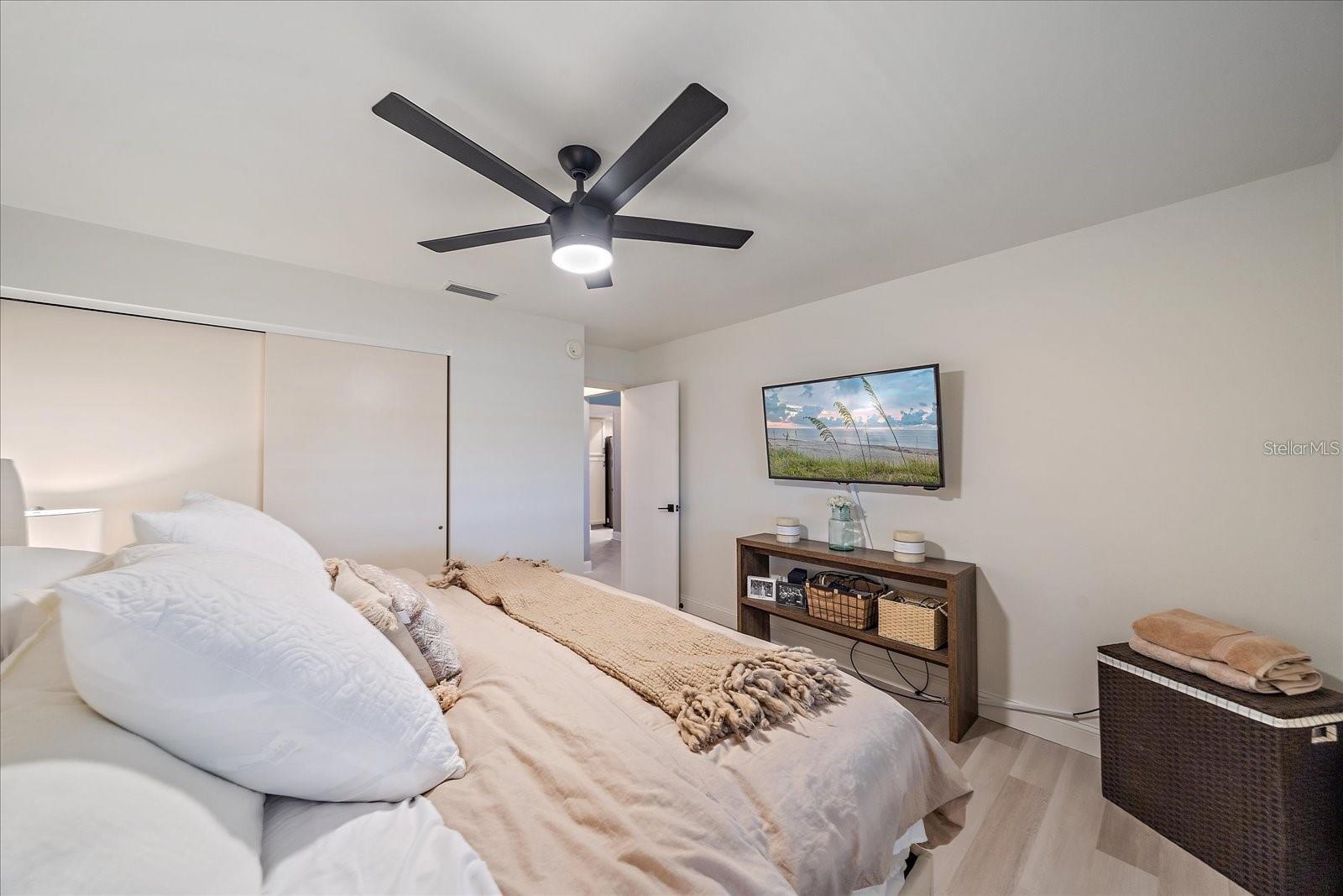 1211 Capri Isles Blvd #6 Property Photo 16