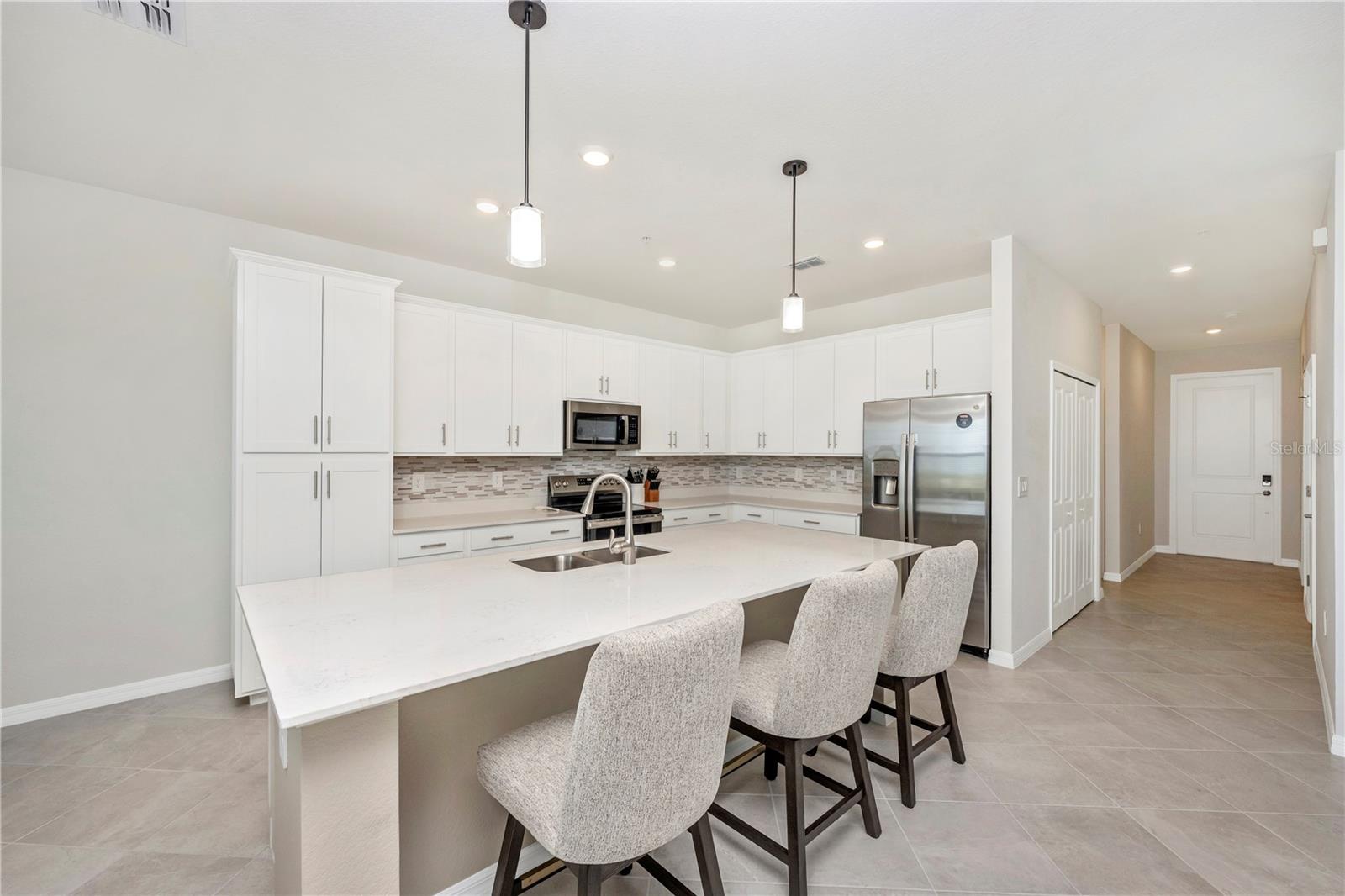 17655 Opal Sand Dr #402 Property Photo 6