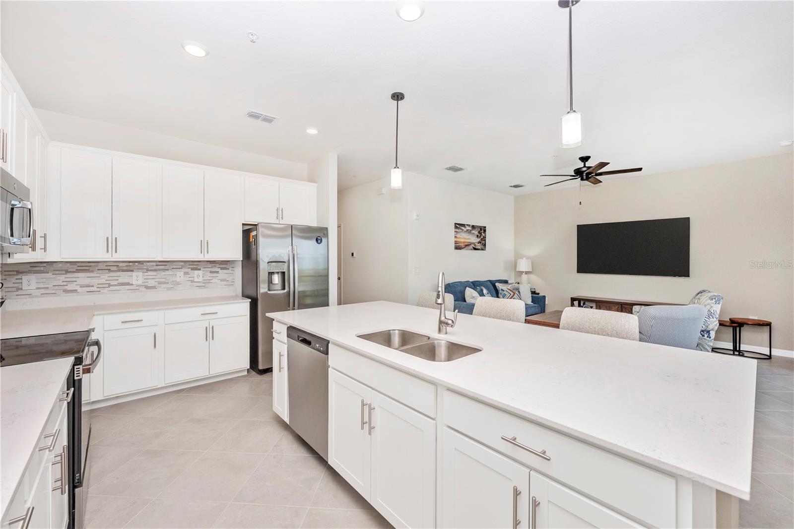 17655 Opal Sand Dr #402 Property Photo 9