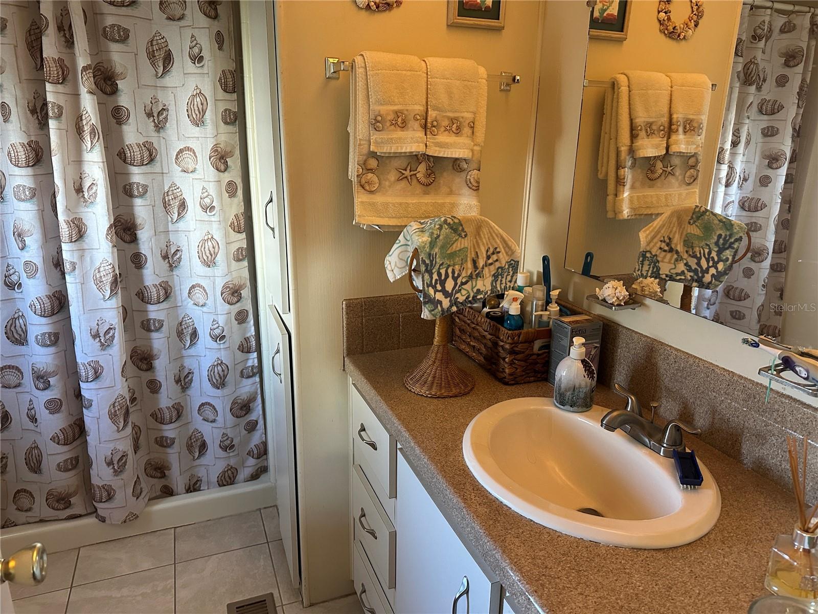 5800 Forsythia Rd Property Photo 10