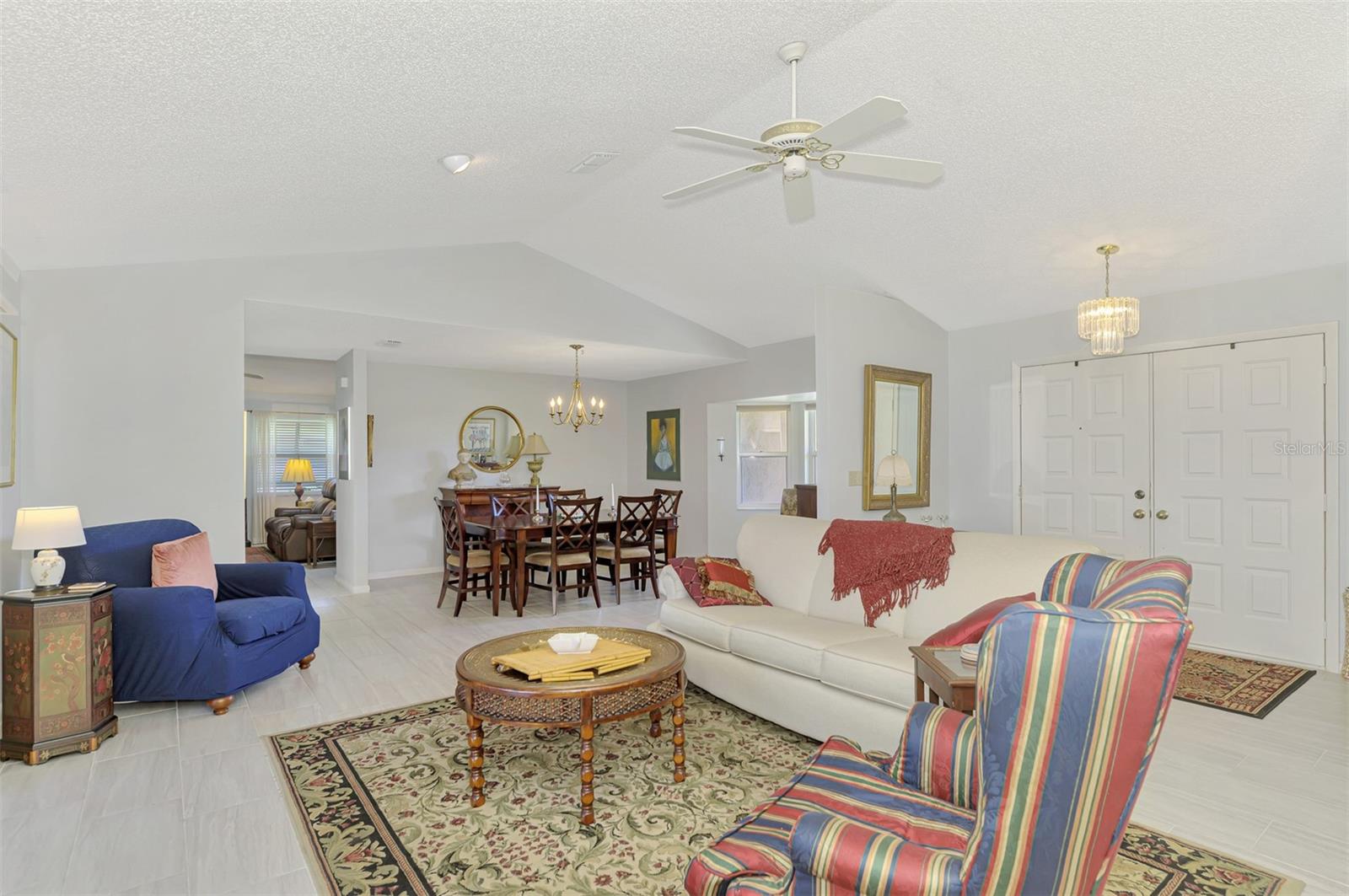 3168 E Village Dr Property Photo 15