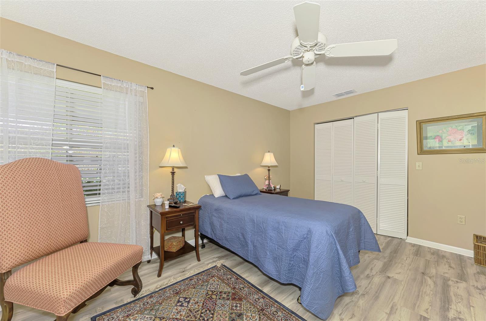 3168 E Village Dr Property Photo 37