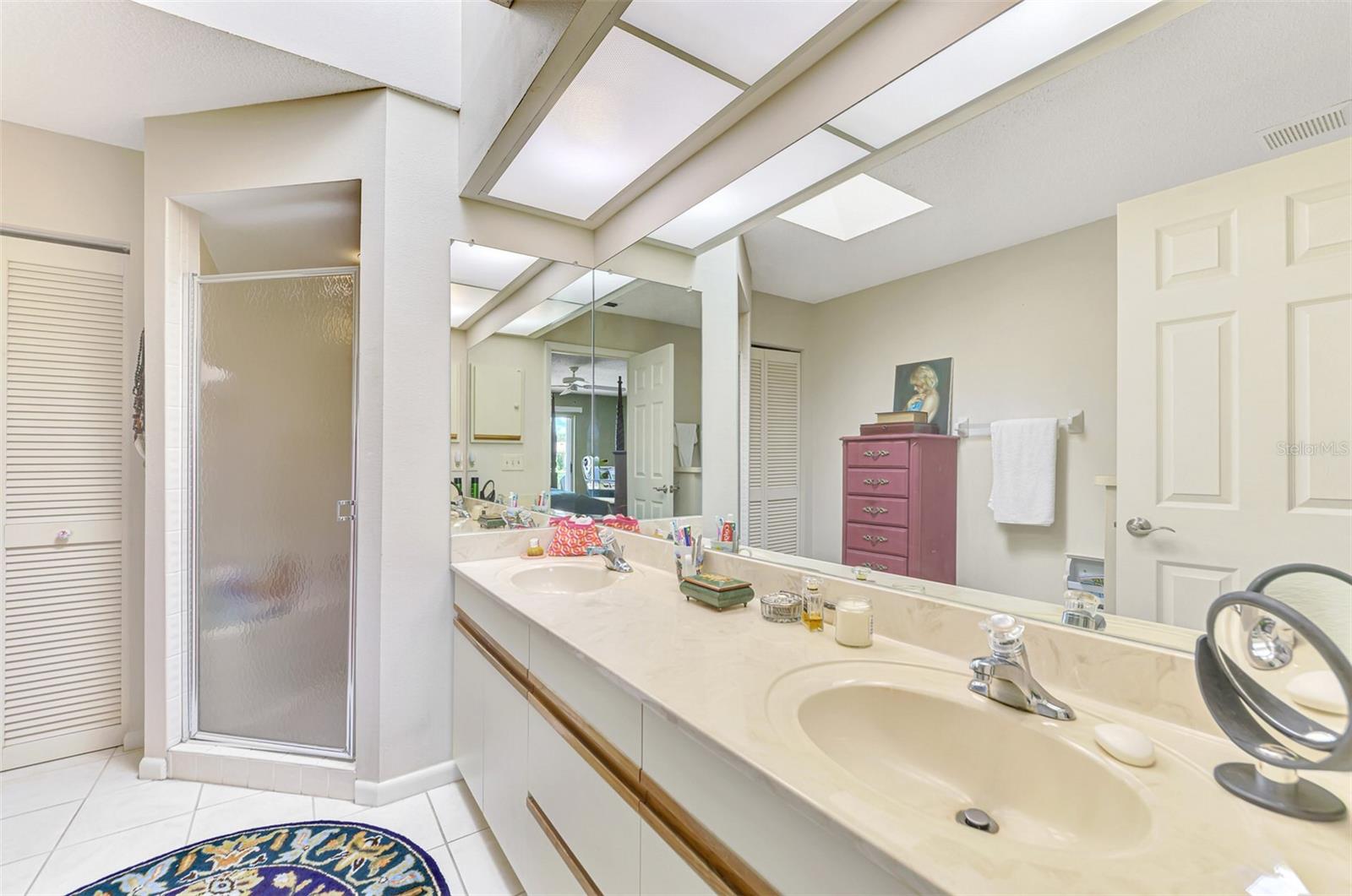 3168 E Village Dr Property Photo 43