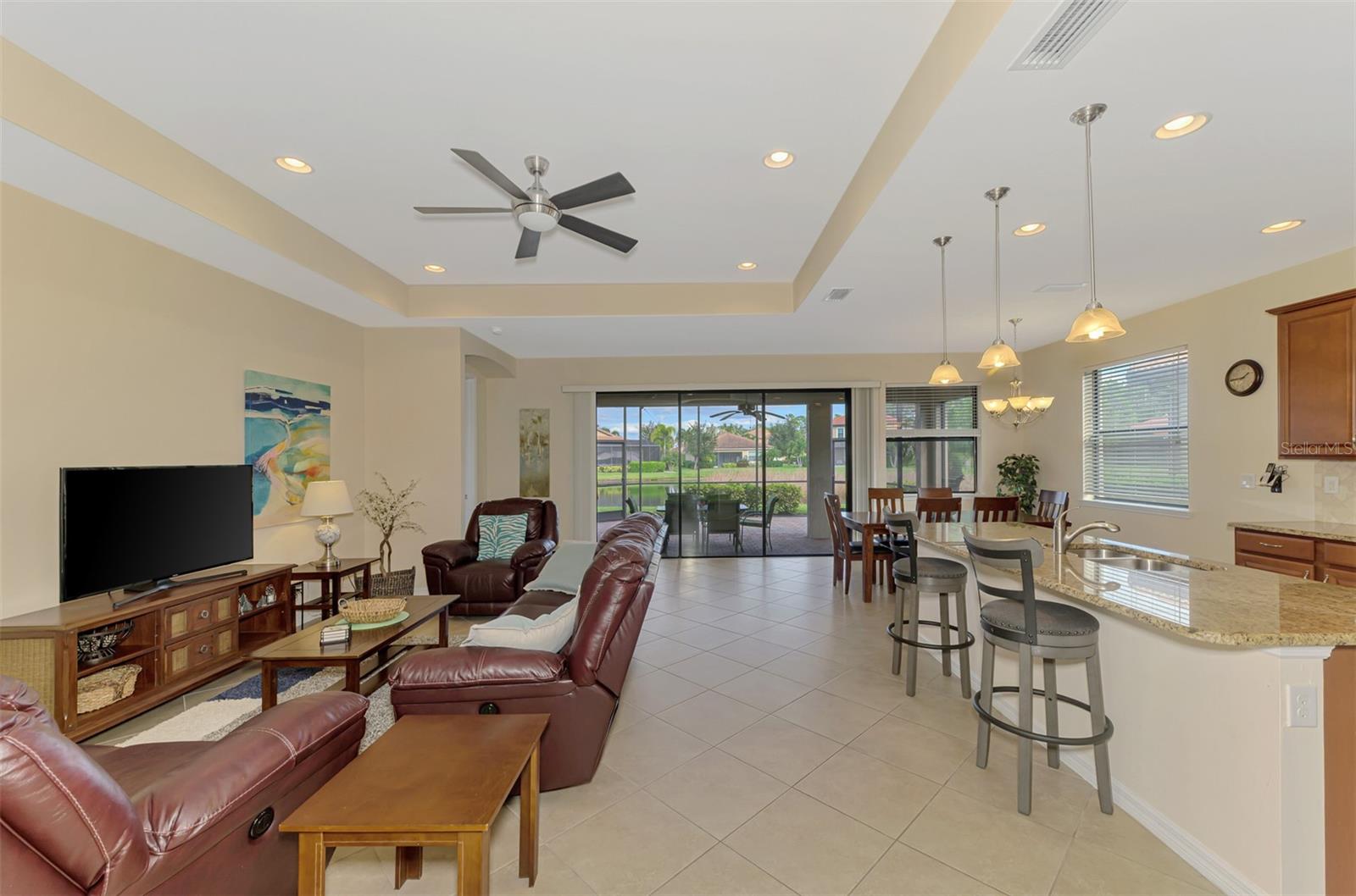 1050 Bluffwood Dr Property Photo 12