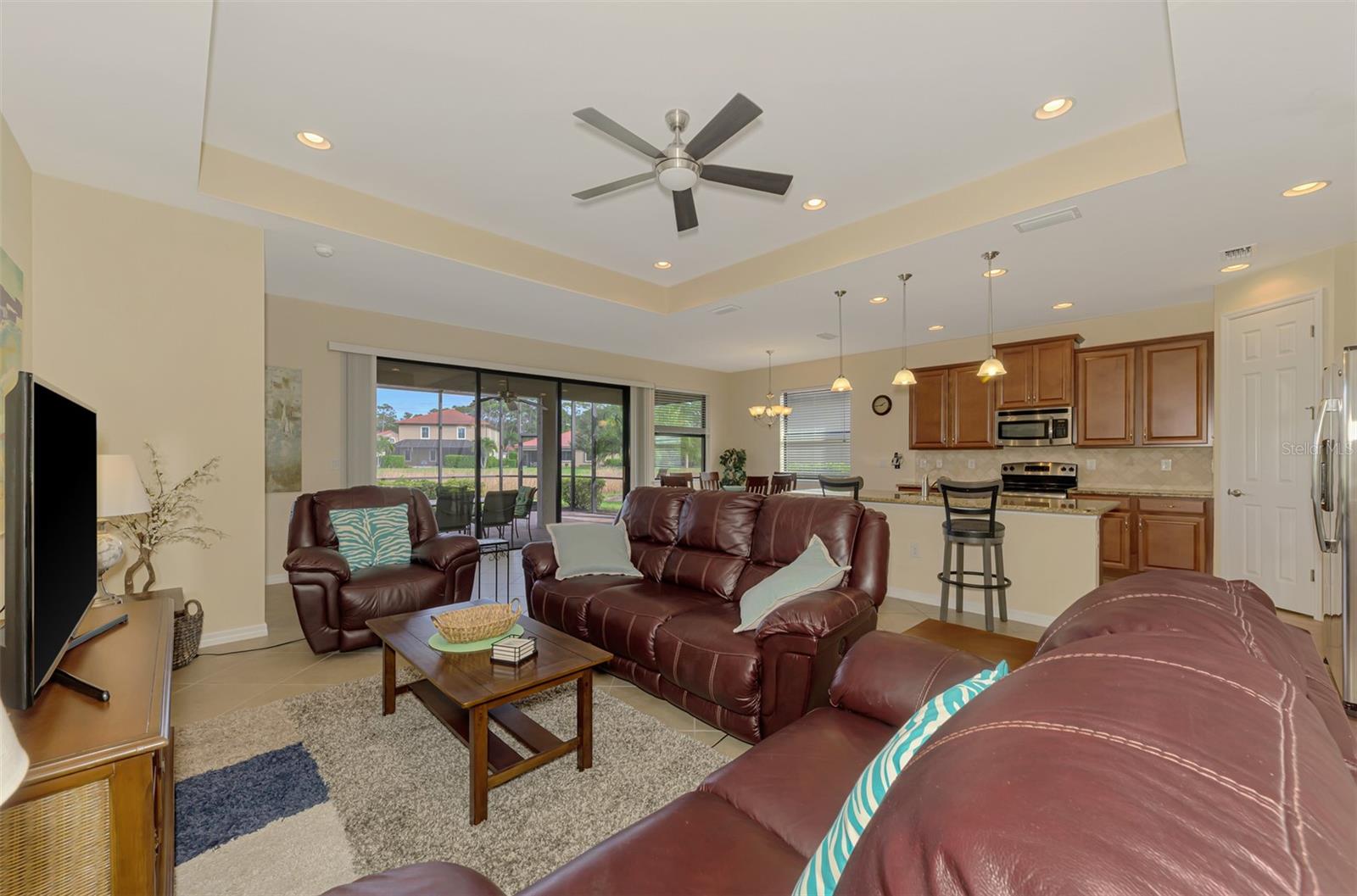 1050 Bluffwood Dr Property Photo 13