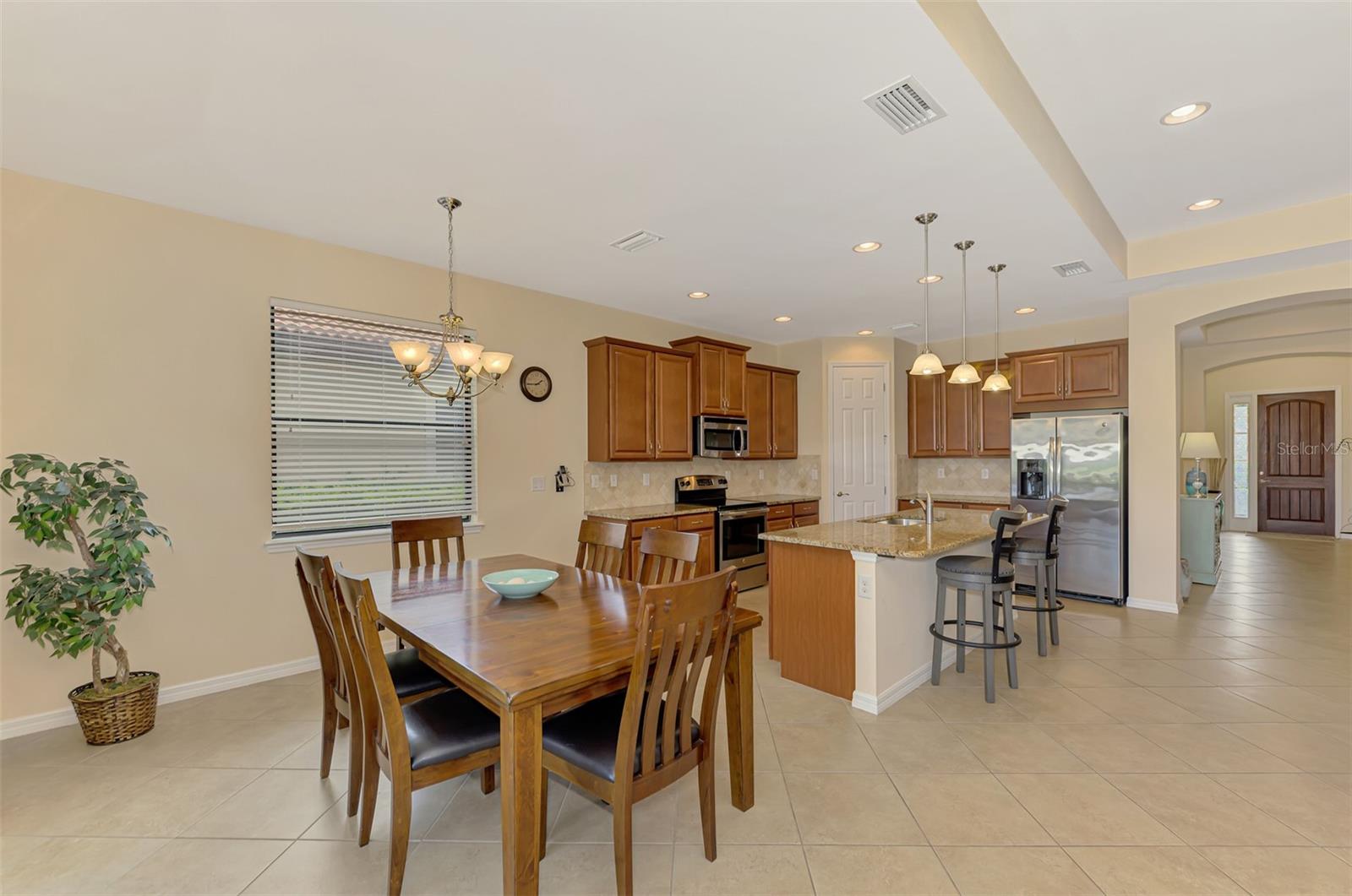 1050 Bluffwood Dr Property Photo 15